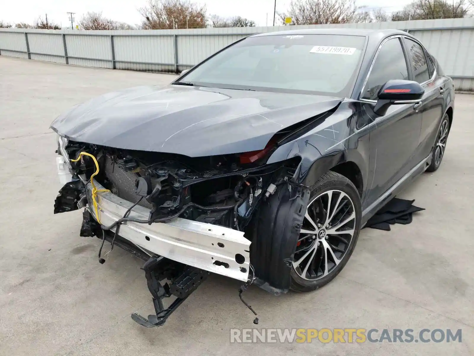 2 Photograph of a damaged car 4T1B11HKXKU730717 TOYOTA CAMRY 2019