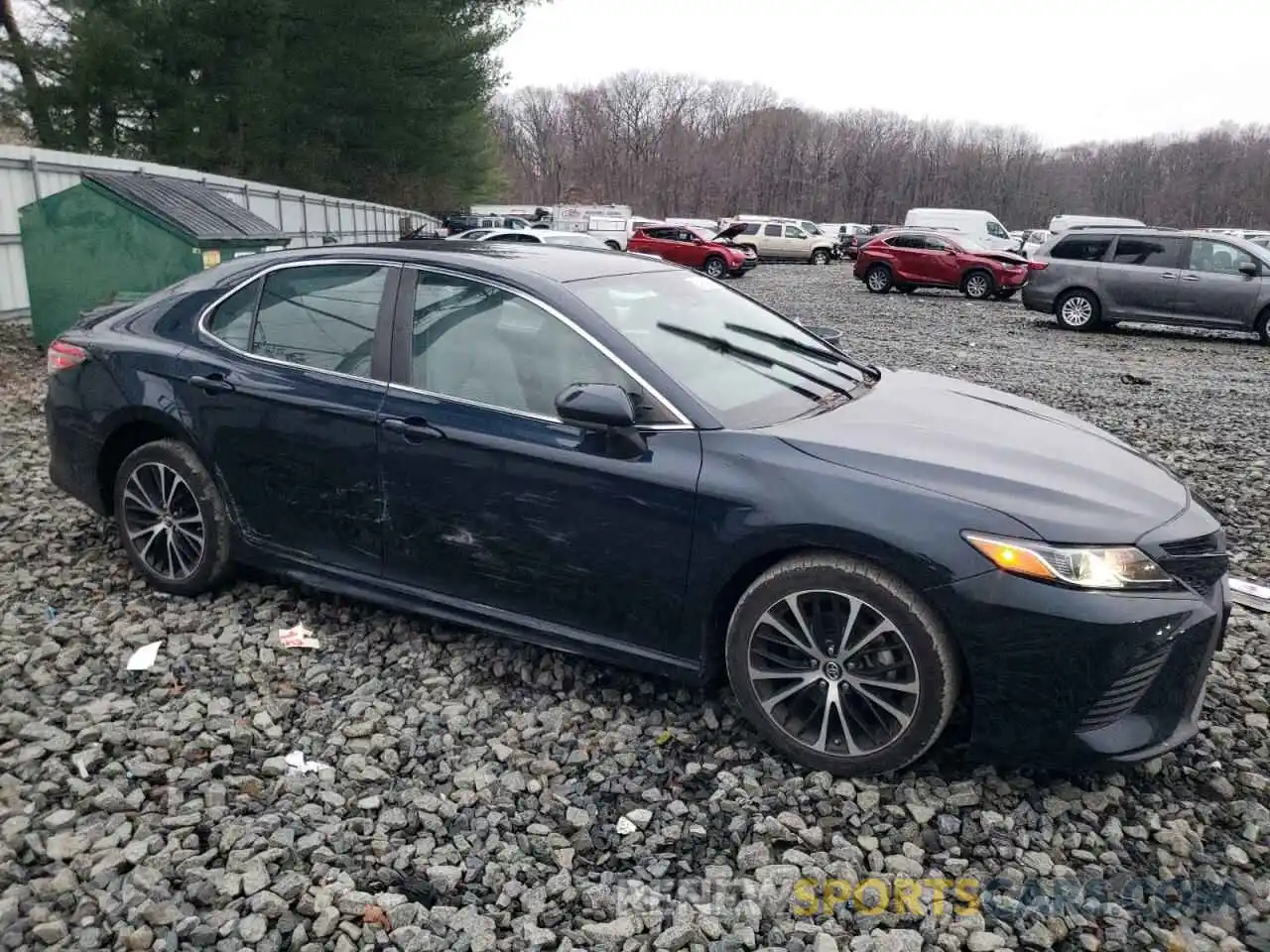 4 Photograph of a damaged car 4T1B11HKXKU735464 TOYOTA CAMRY 2019