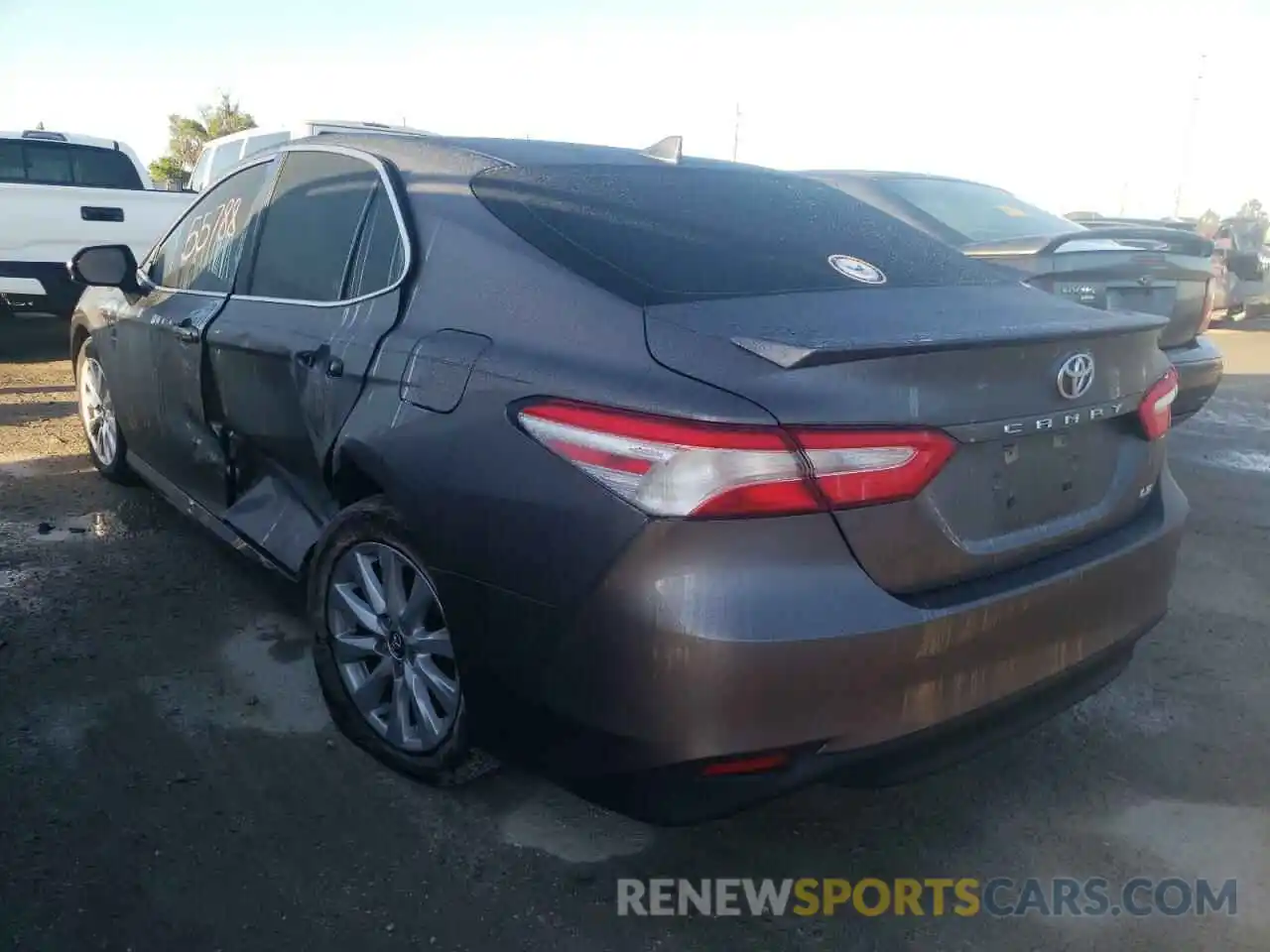 3 Photograph of a damaged car 4T1B11HKXKU735867 TOYOTA CAMRY 2019