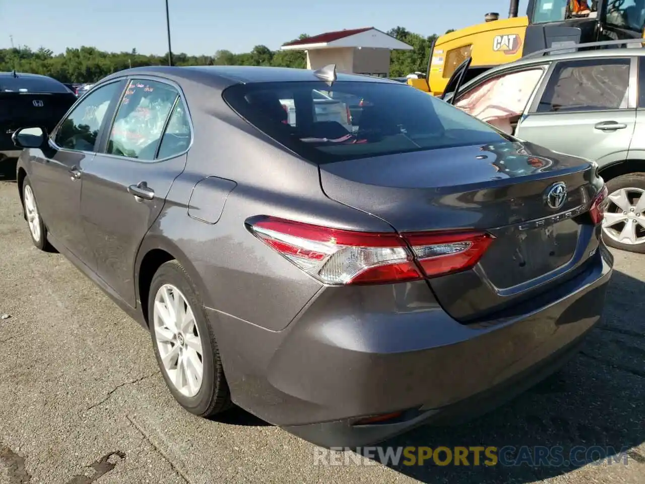 3 Photograph of a damaged car 4T1B11HKXKU736873 TOYOTA CAMRY 2019