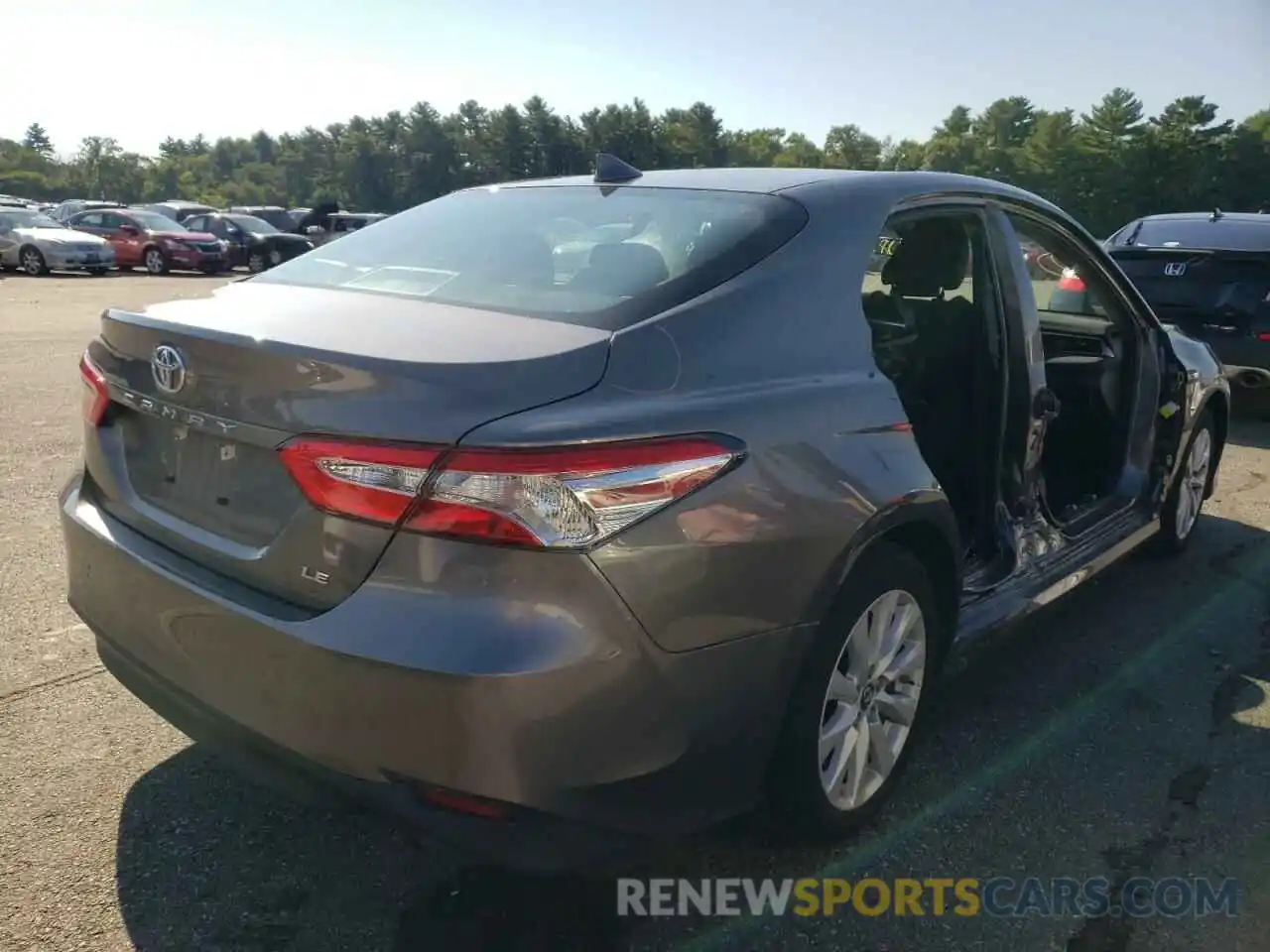 4 Photograph of a damaged car 4T1B11HKXKU736873 TOYOTA CAMRY 2019