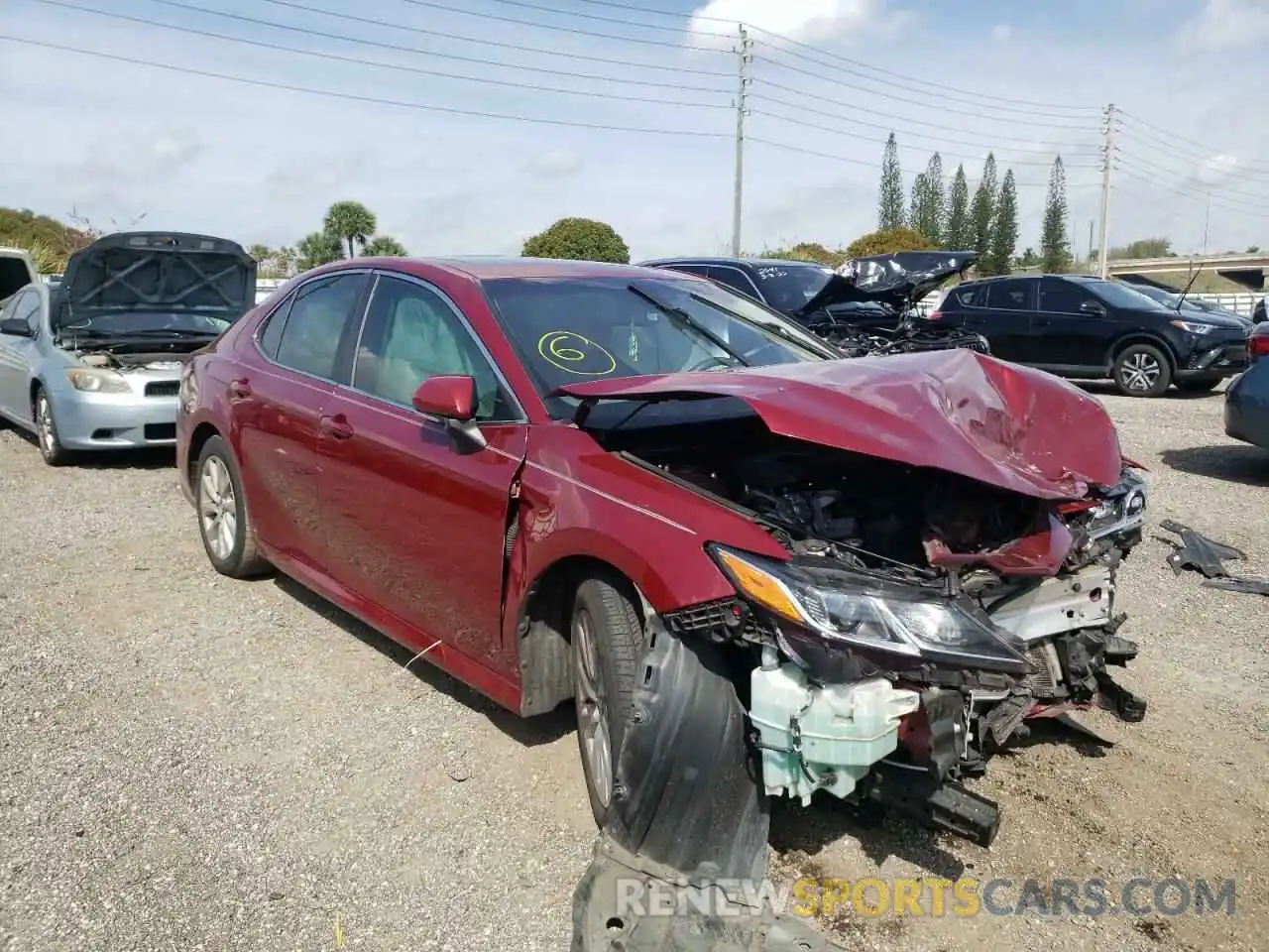 1 Photograph of a damaged car 4T1B11HKXKU739403 TOYOTA CAMRY 2019