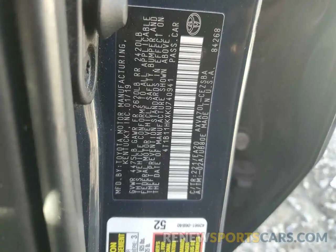 12 Photograph of a damaged car 4T1B11HKXKU740941 TOYOTA CAMRY 2019