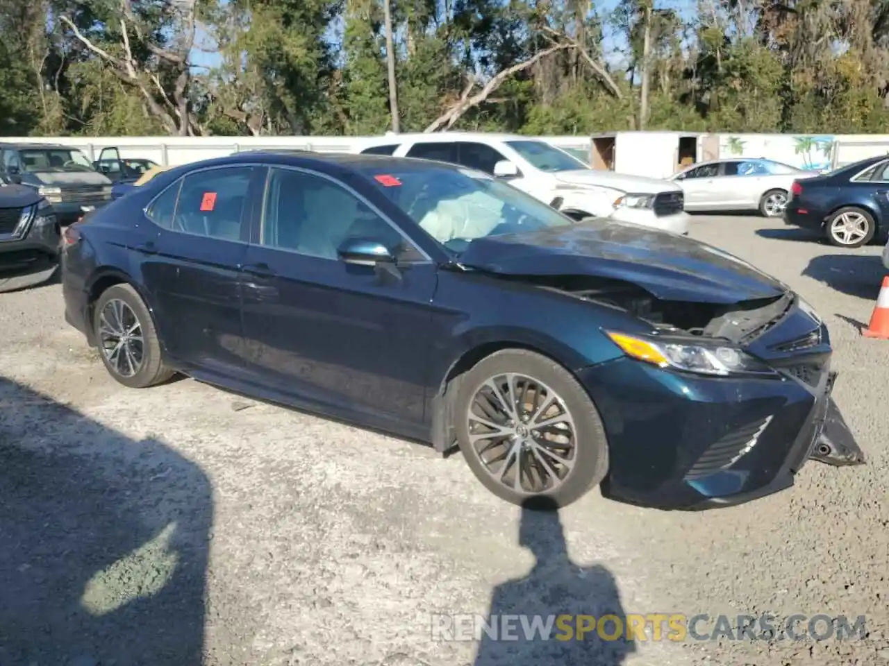 4 Photograph of a damaged car 4T1B11HKXKU740941 TOYOTA CAMRY 2019