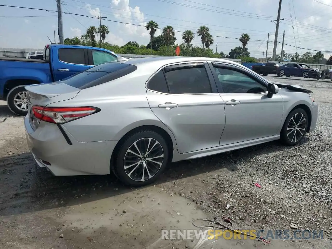 3 Photograph of a damaged car 4T1B11HKXKU741409 TOYOTA CAMRY 2019