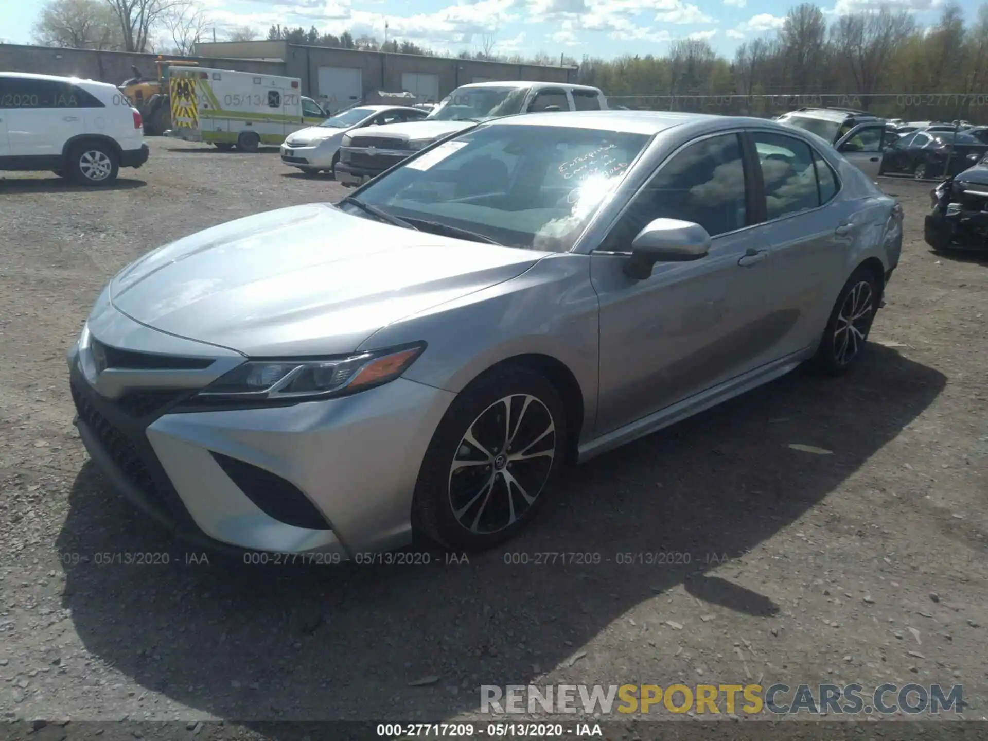 2 Photograph of a damaged car 4T1B11HKXKU745816 TOYOTA CAMRY 2019