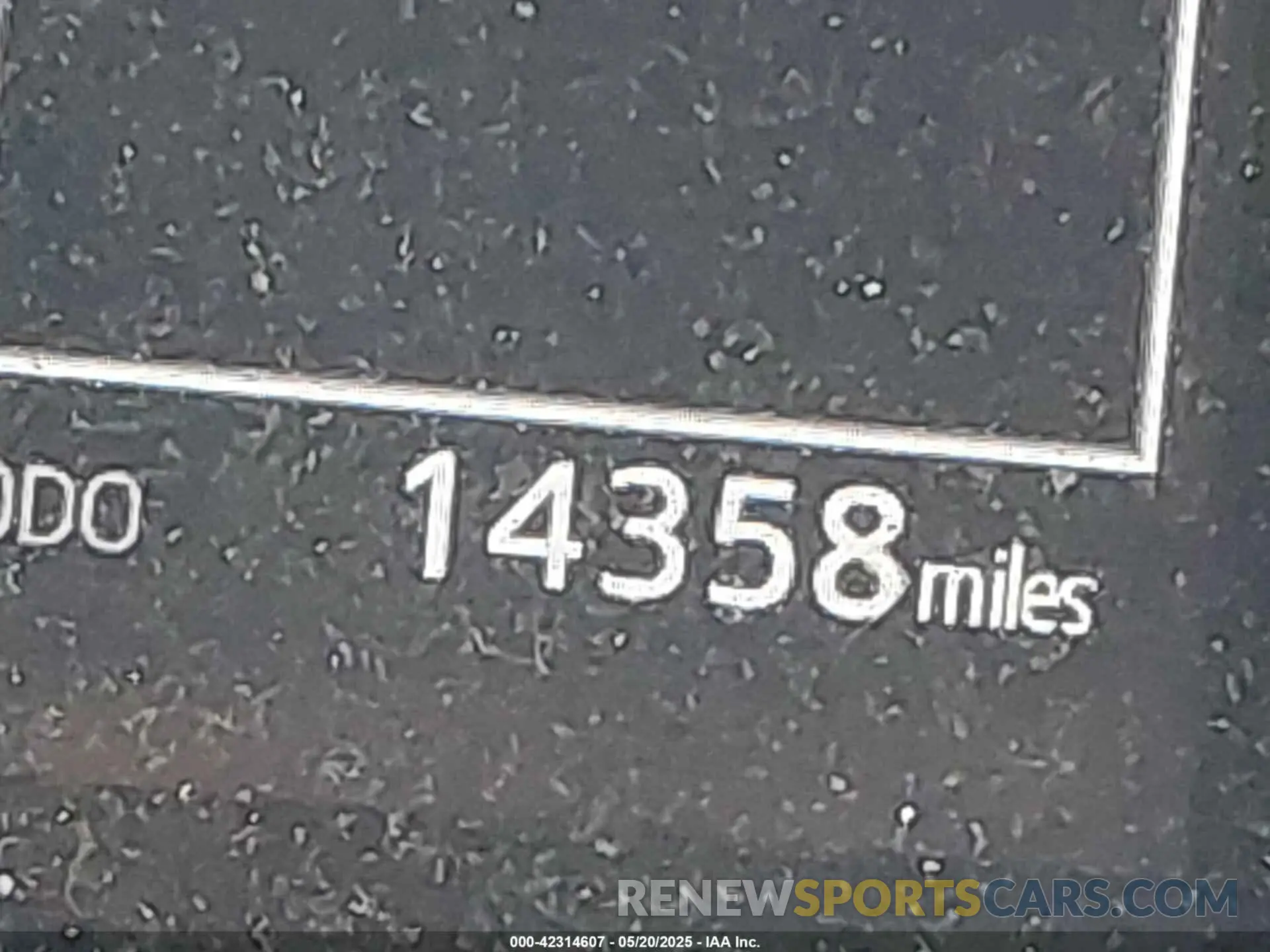 15 Photograph of a damaged car 4T1B11HKXKU746948 TOYOTA CAMRY 2019