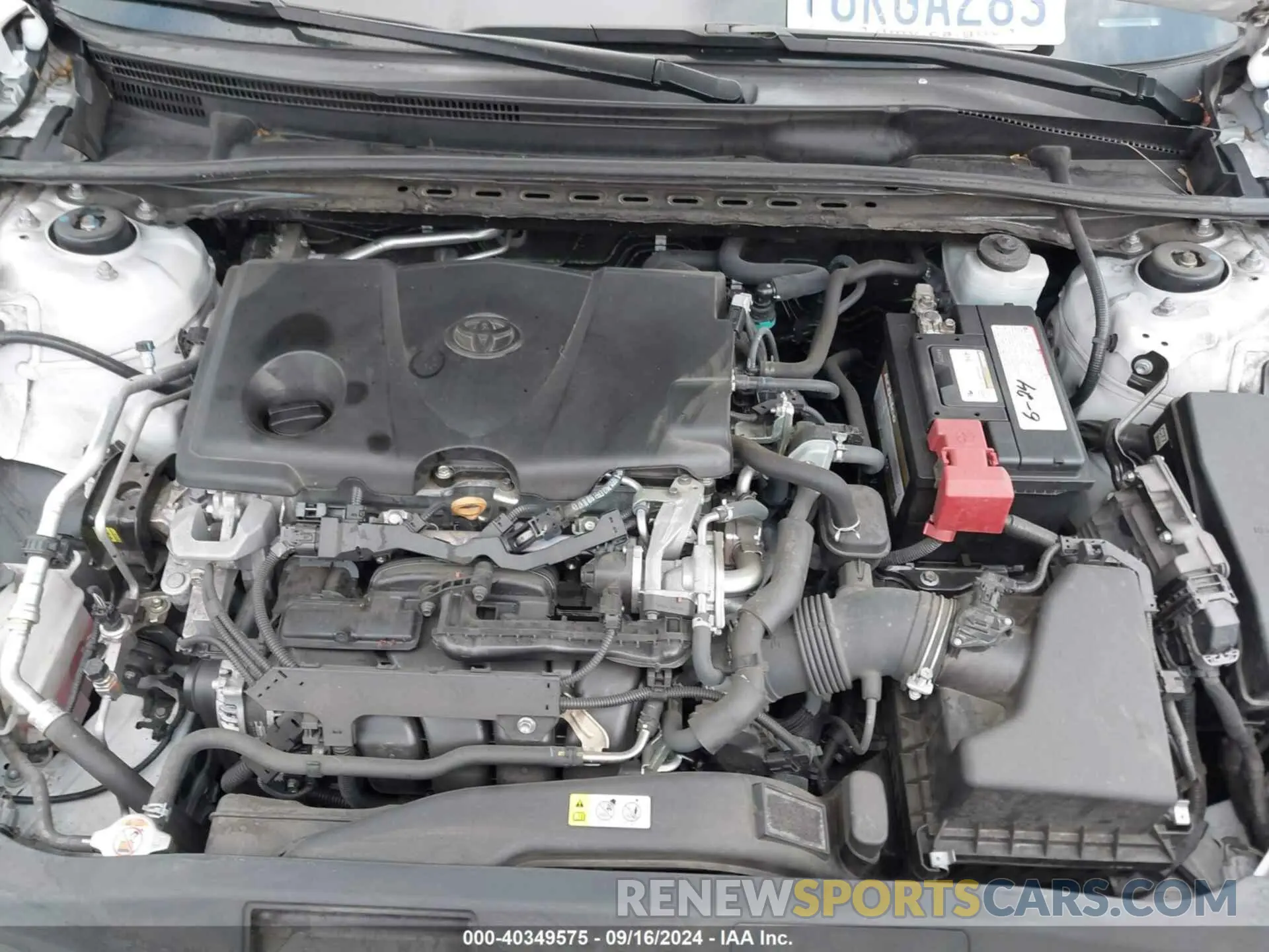 10 Photograph of a damaged car 4T1B11HKXKU747114 TOYOTA CAMRY 2019