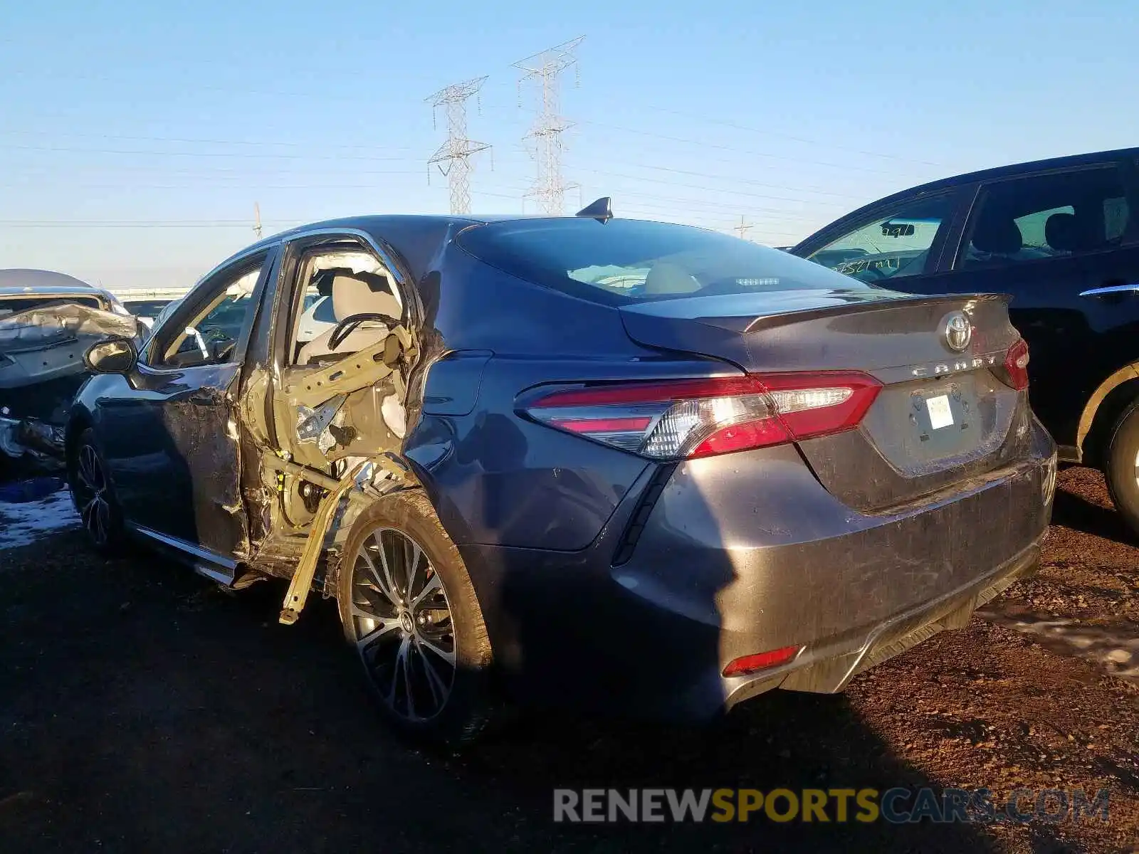 3 Photograph of a damaged car 4T1B11HKXKU749414 TOYOTA CAMRY 2019