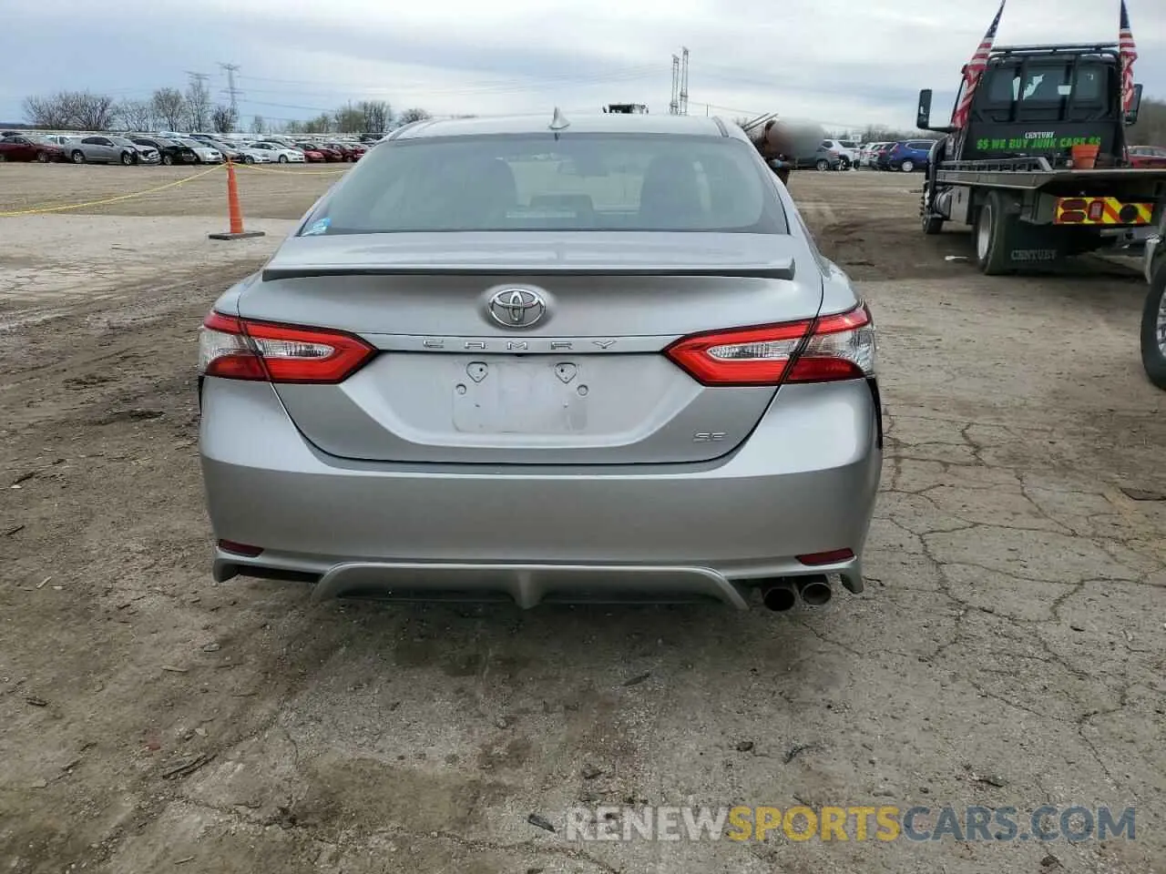 6 Photograph of a damaged car 4T1B11HKXKU752040 TOYOTA CAMRY 2019