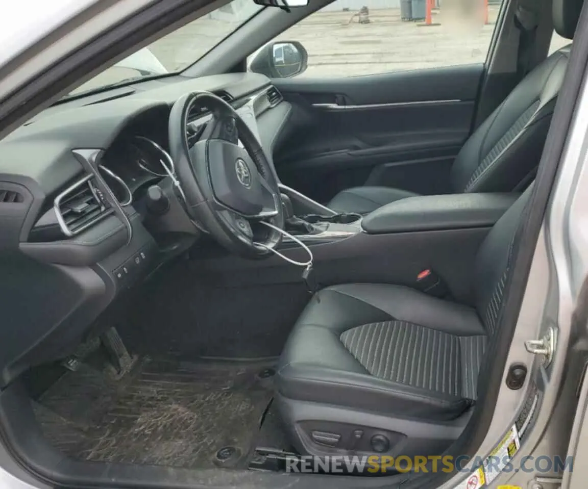 7 Photograph of a damaged car 4T1B11HKXKU752040 TOYOTA CAMRY 2019