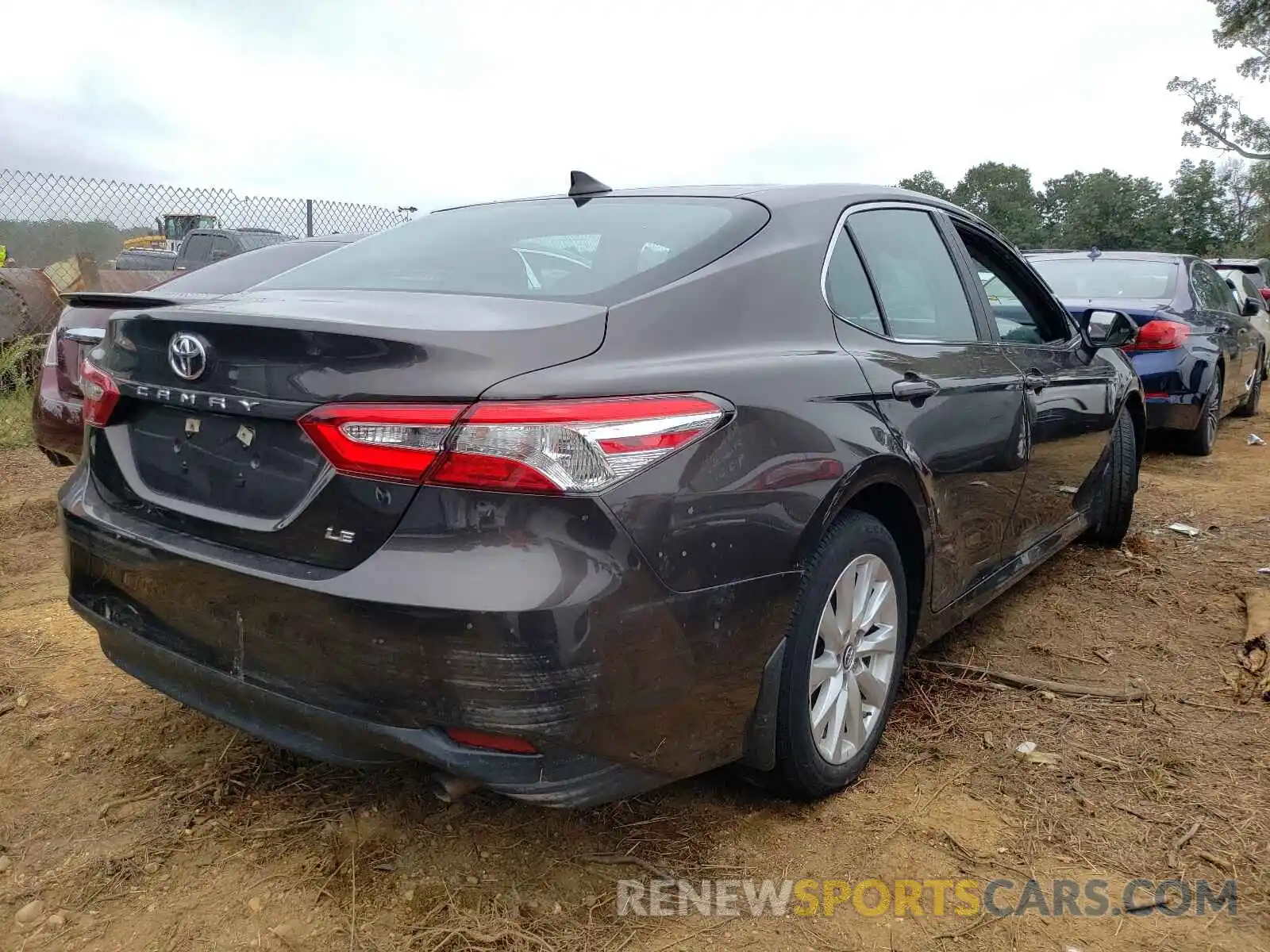 4 Photograph of a damaged car 4T1B11HKXKU753608 TOYOTA CAMRY 2019