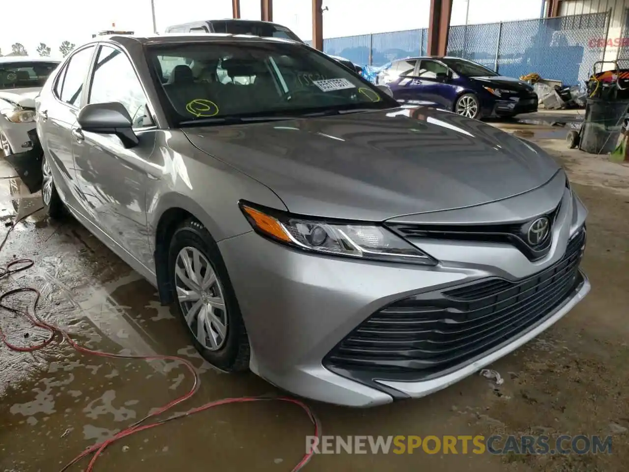 1 Photograph of a damaged car 4T1B11HKXKU753673 TOYOTA CAMRY 2019