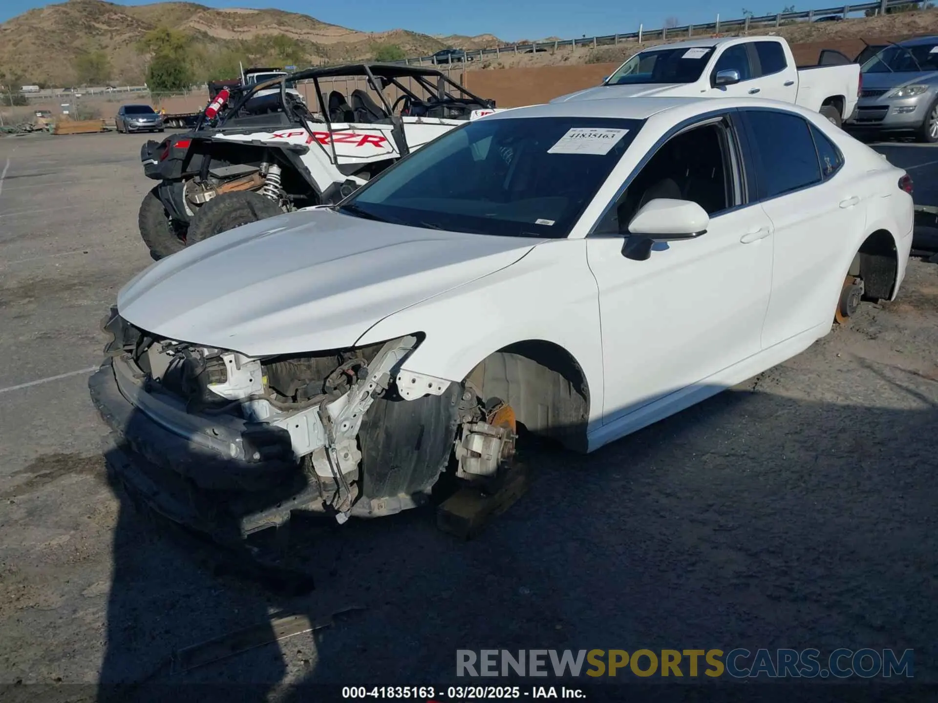2 Photograph of a damaged car 4T1B11HKXKU757187 TOYOTA CAMRY 2019