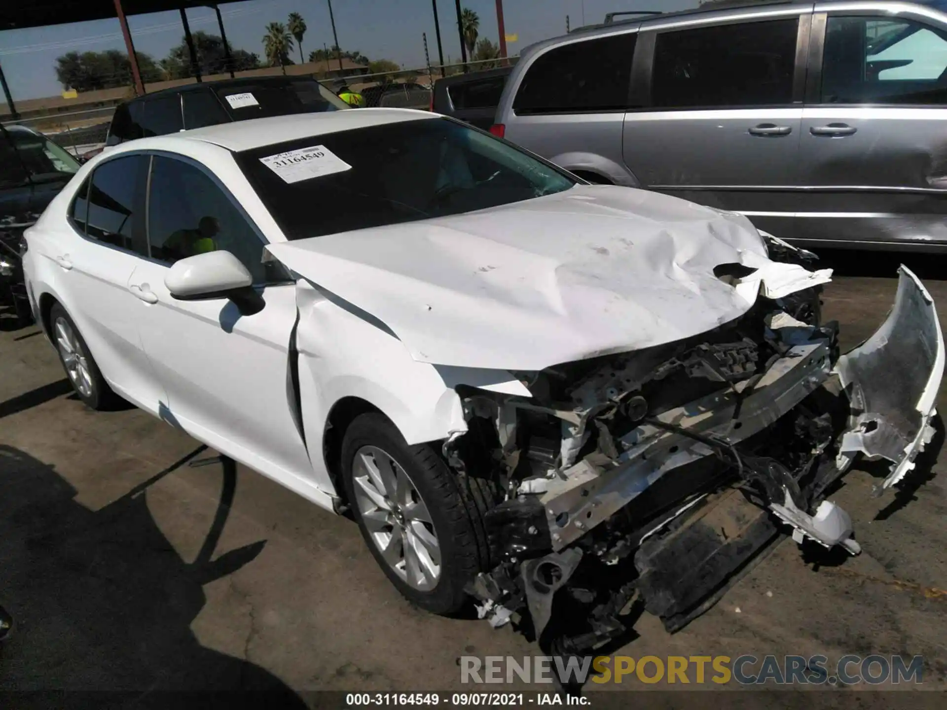 1 Photograph of a damaged car 4T1B11HKXKU757612 TOYOTA CAMRY 2019