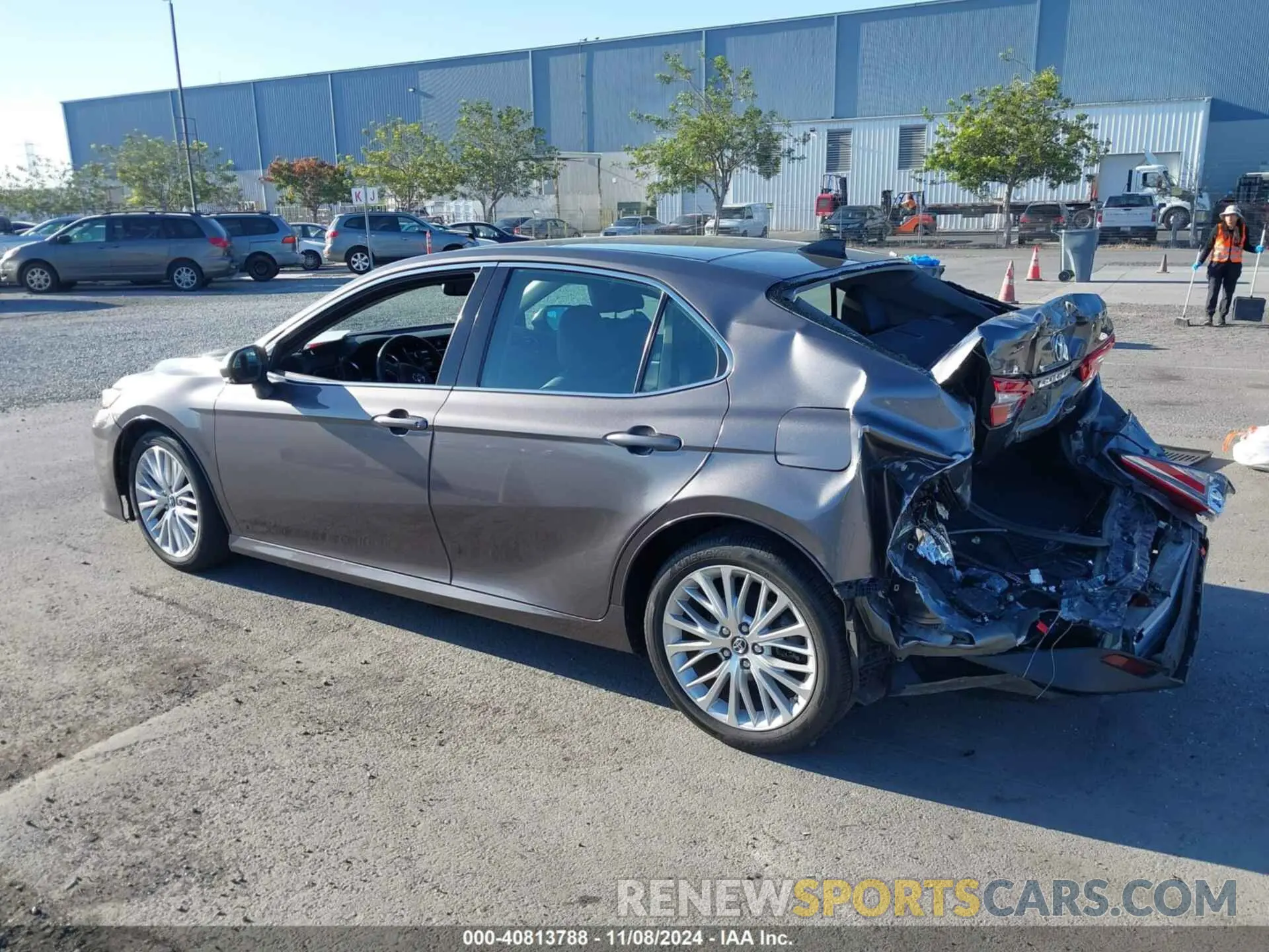 3 Photograph of a damaged car 4T1B11HKXKU759392 TOYOTA CAMRY 2019