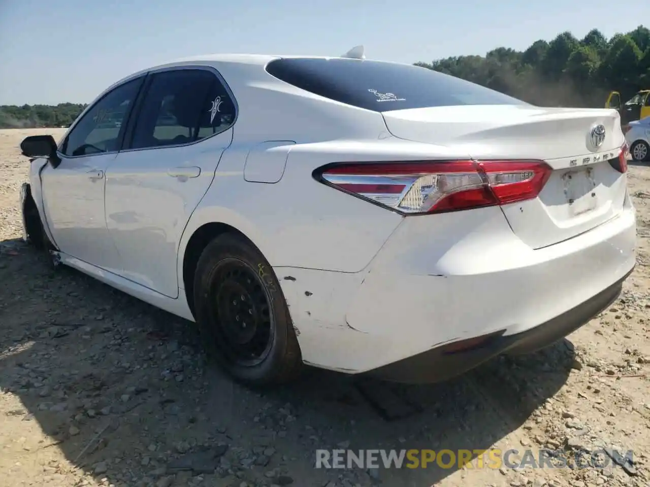 3 Photograph of a damaged car 4T1B11HKXKU762163 TOYOTA CAMRY 2019