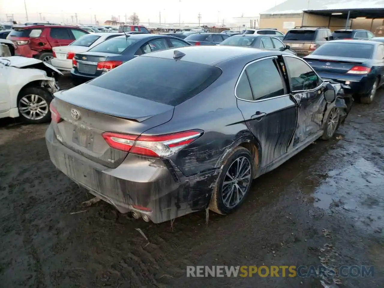 4 Photograph of a damaged car 4T1B11HKXKU763085 TOYOTA CAMRY 2019