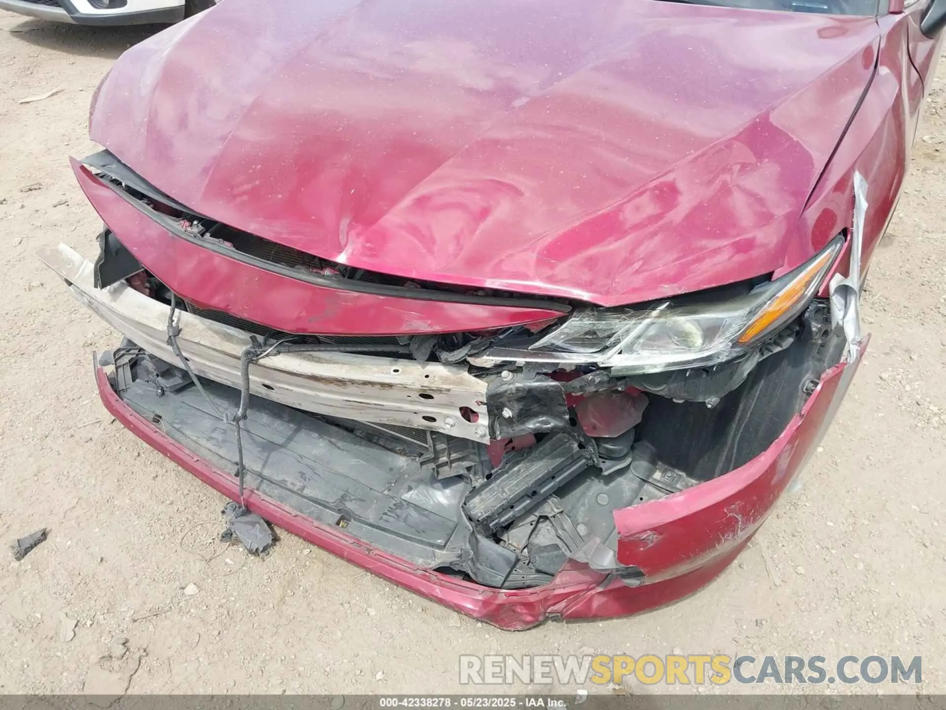 6 Photograph of a damaged car 4T1B11HKXKU764527 TOYOTA CAMRY 2019