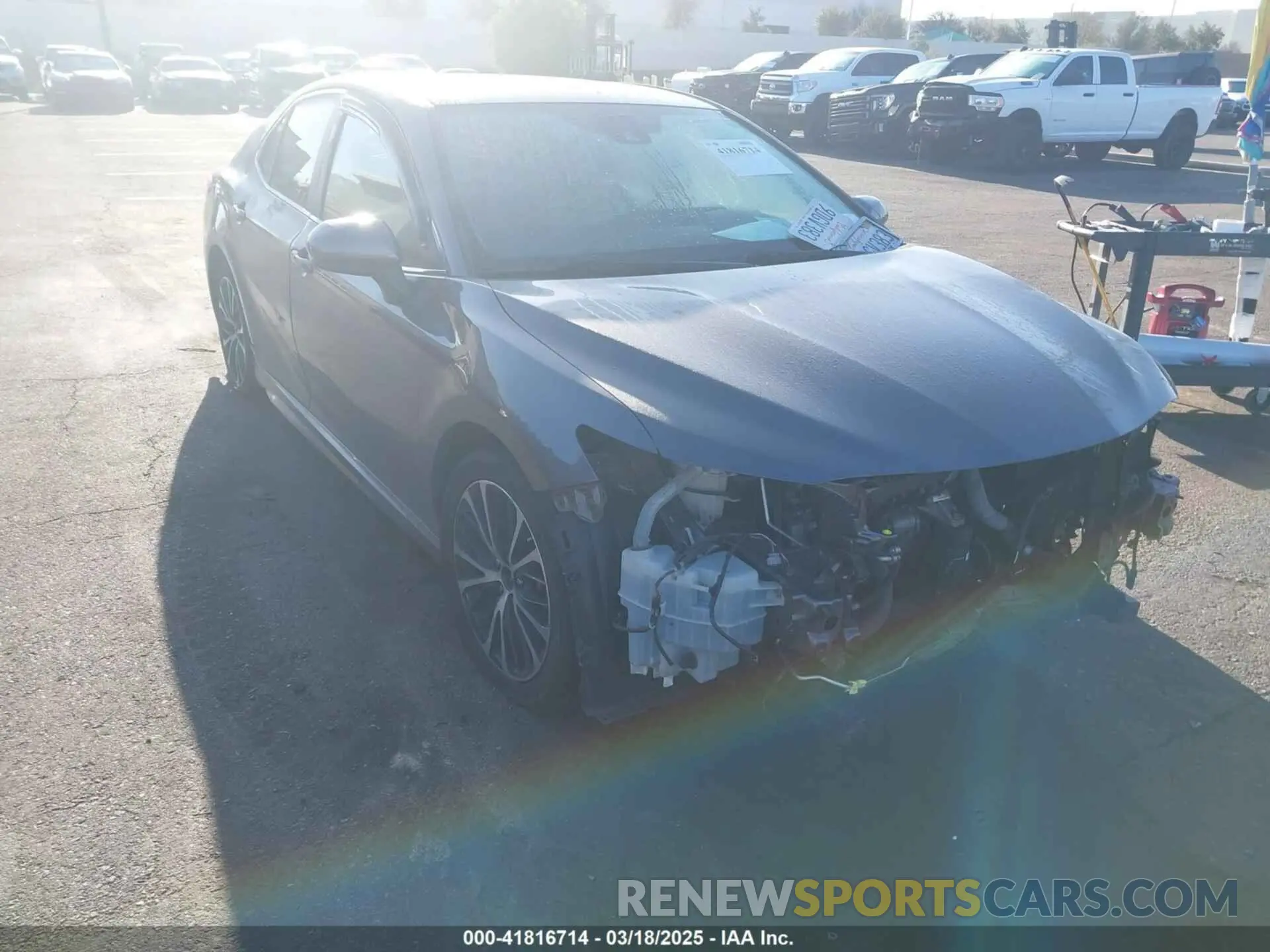 1 Photograph of a damaged car 4T1B11HKXKU767735 TOYOTA CAMRY 2019