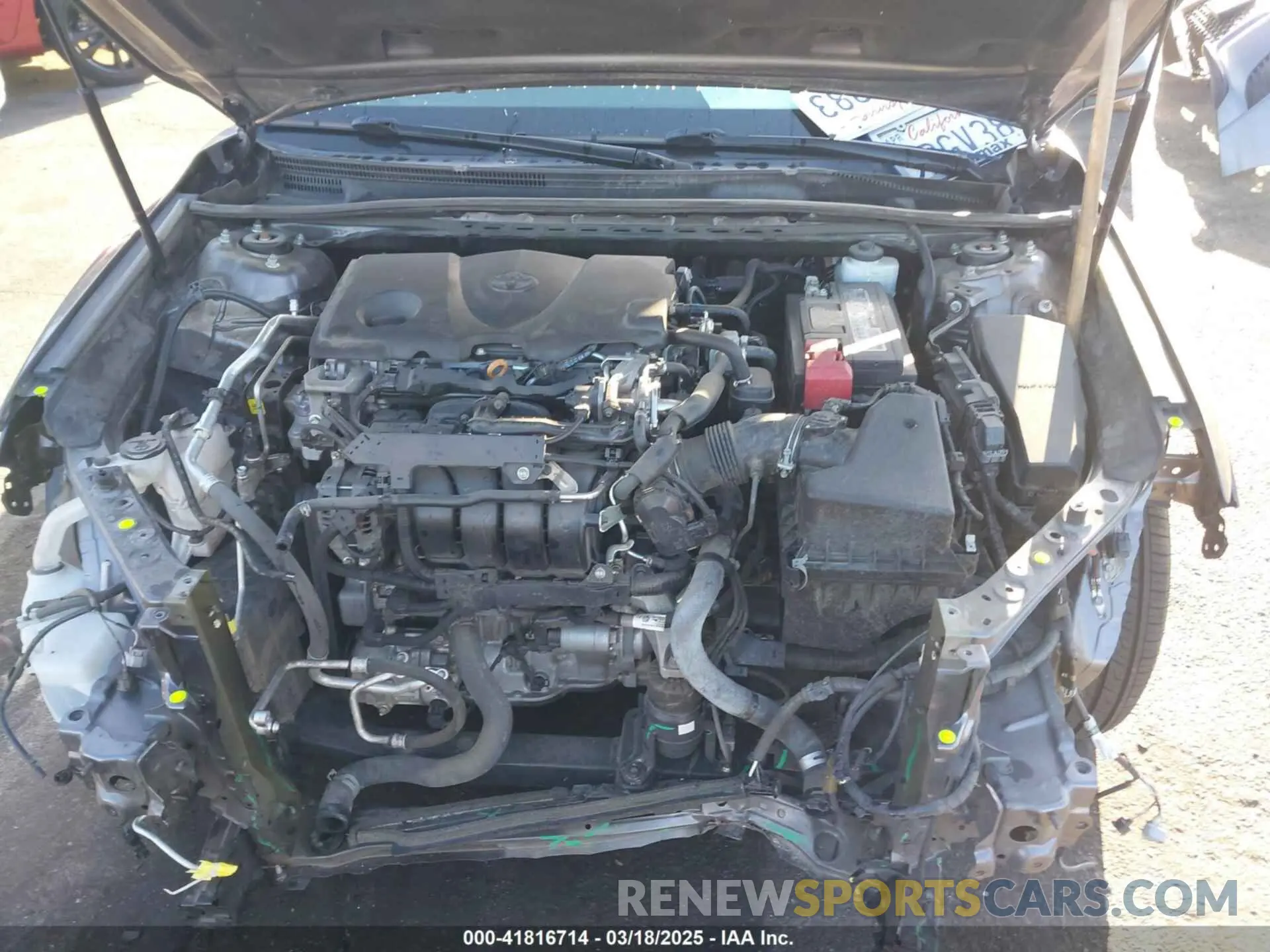 10 Photograph of a damaged car 4T1B11HKXKU767735 TOYOTA CAMRY 2019