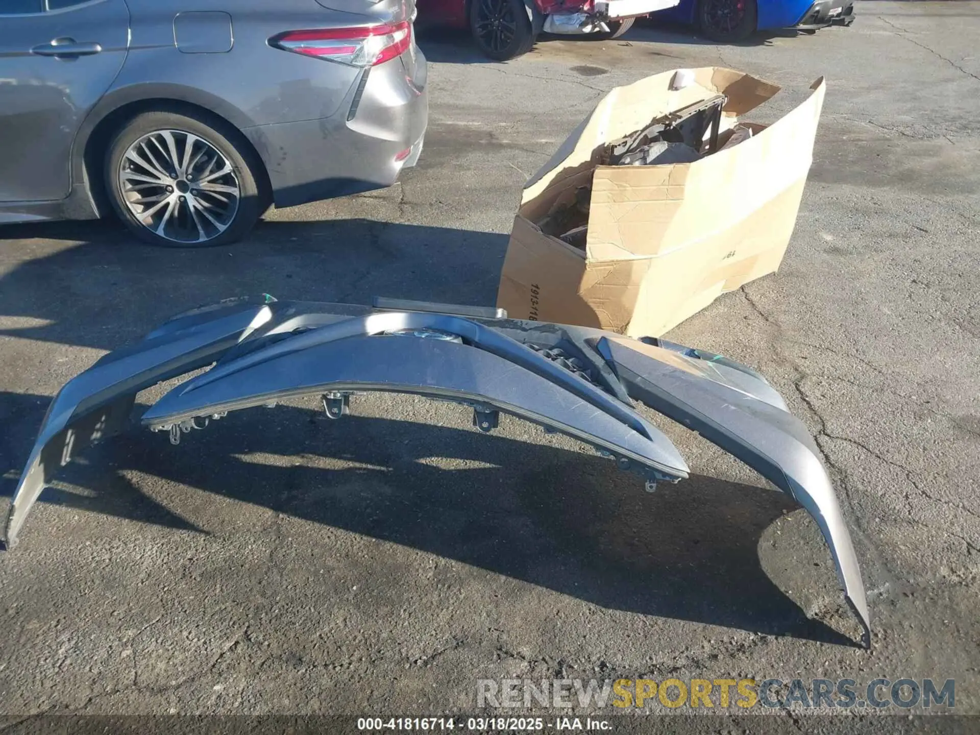 12 Photograph of a damaged car 4T1B11HKXKU767735 TOYOTA CAMRY 2019