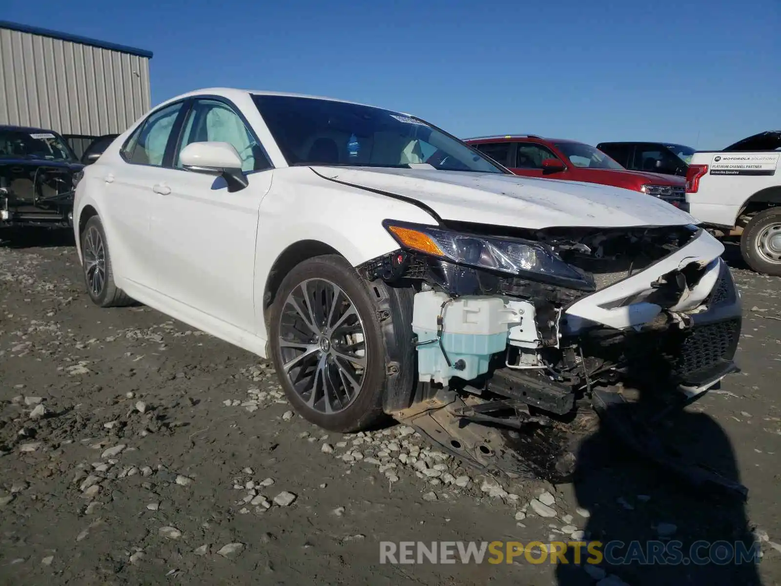 1 Photograph of a damaged car 4T1B11HKXKU767976 TOYOTA CAMRY 2019