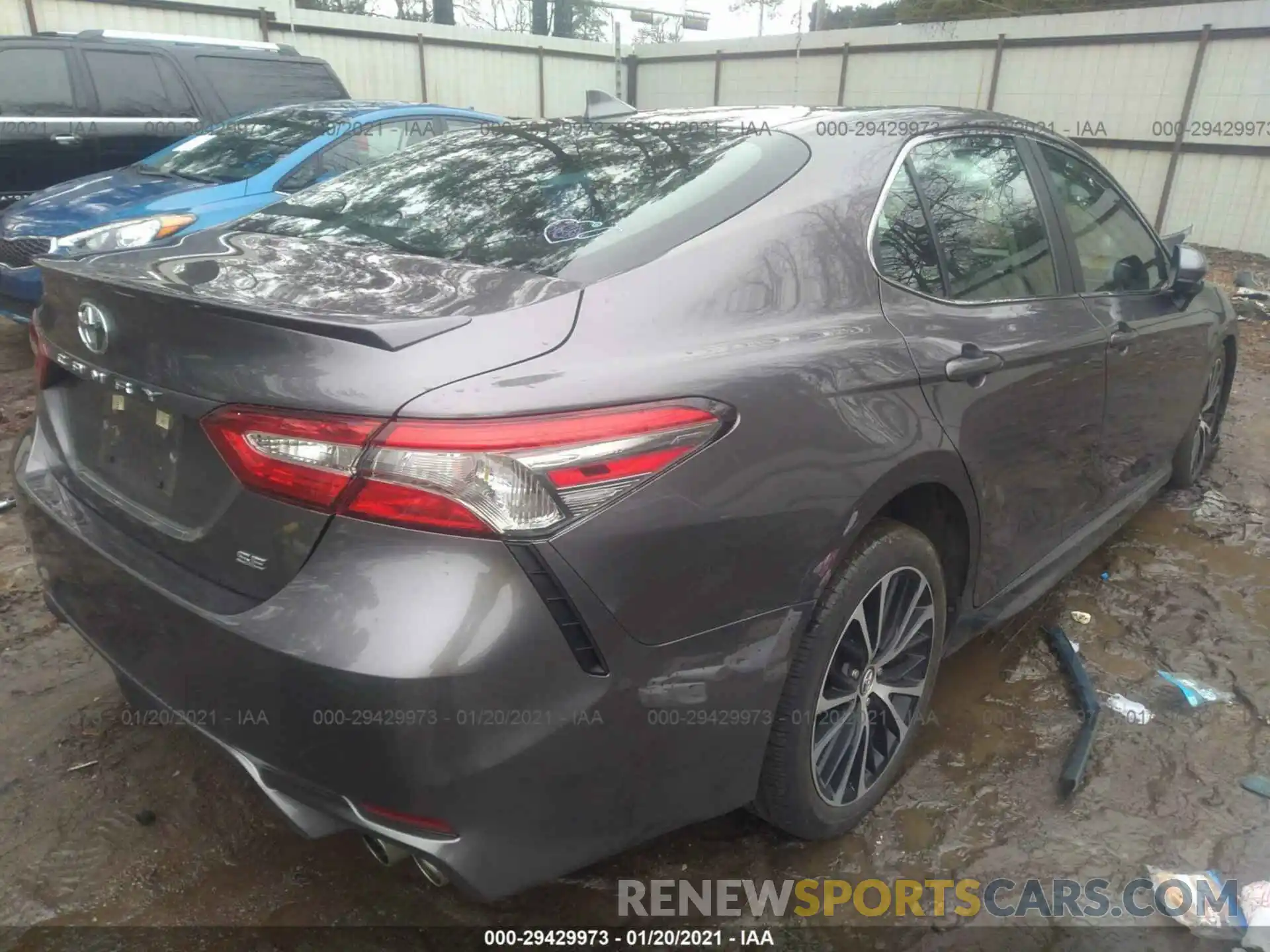 4 Photograph of a damaged car 4T1B11HKXKU768254 TOYOTA CAMRY 2019