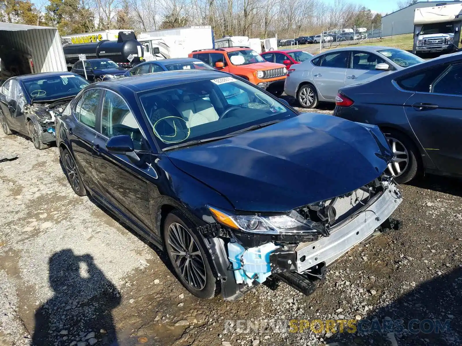 1 Photograph of a damaged car 4T1B11HKXKU768710 TOYOTA CAMRY 2019