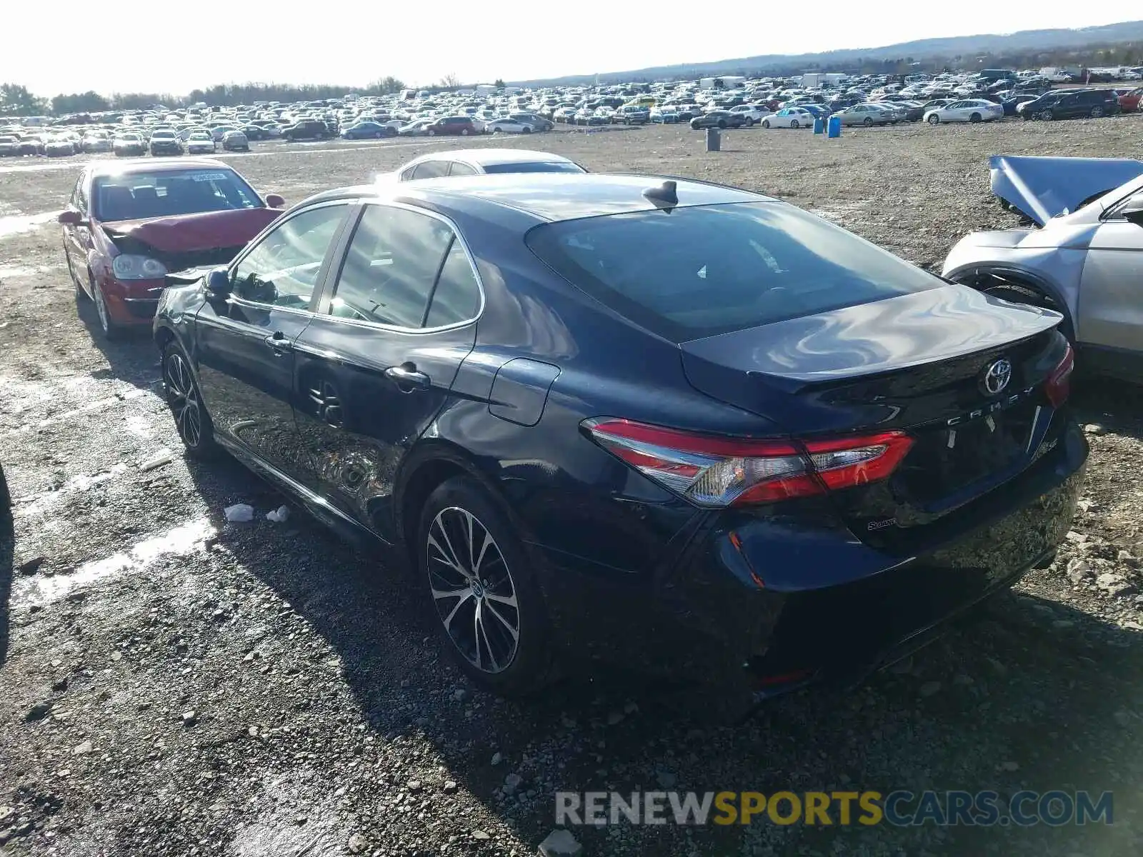 3 Photograph of a damaged car 4T1B11HKXKU768710 TOYOTA CAMRY 2019