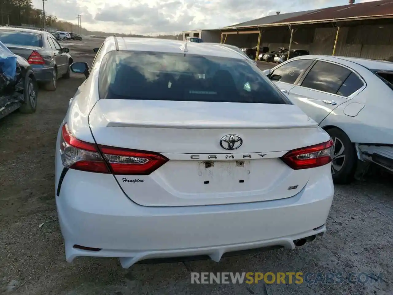 6 Photograph of a damaged car 4T1B11HKXKU769968 TOYOTA CAMRY 2019