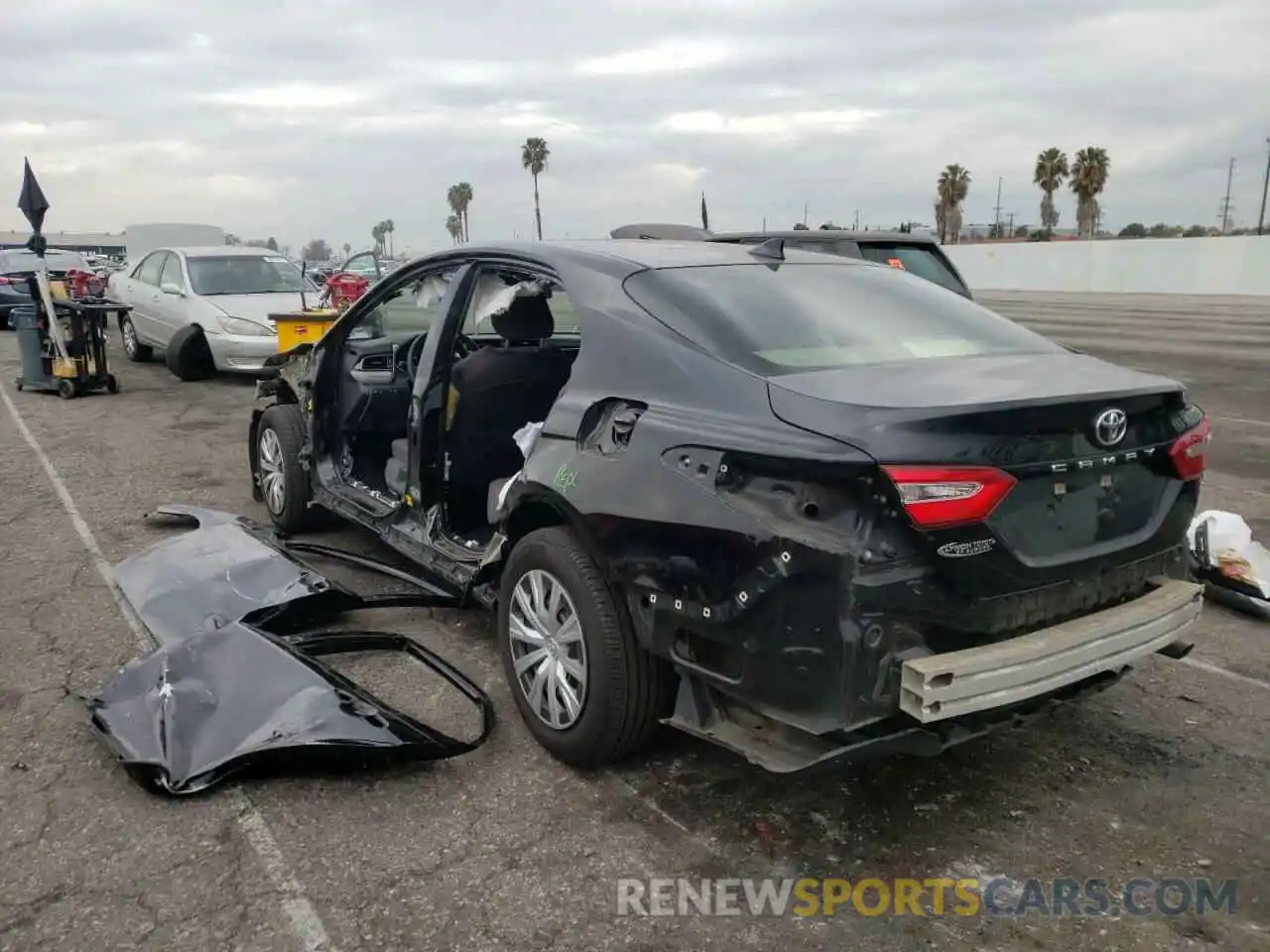 3 Photograph of a damaged car 4T1B11HKXKU772210 TOYOTA CAMRY 2019