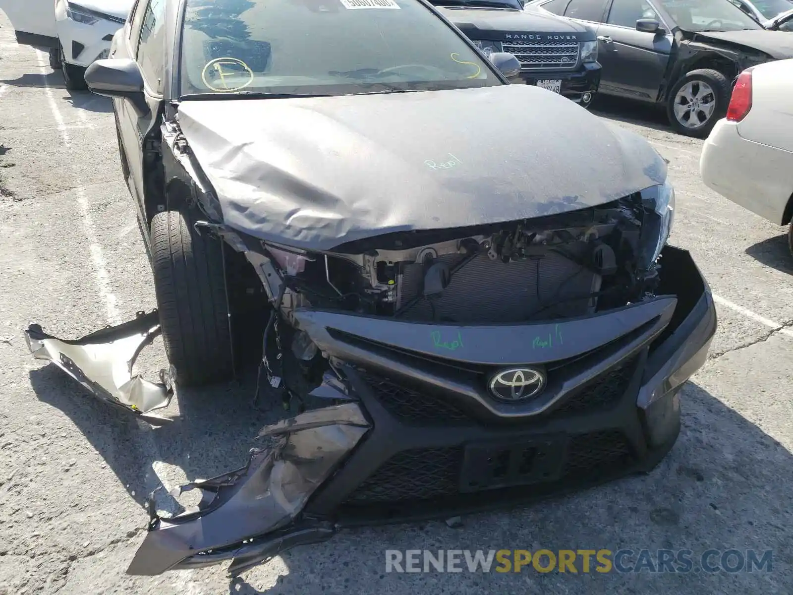 9 Photograph of a damaged car 4T1B11HKXKU772756 TOYOTA CAMRY 2019