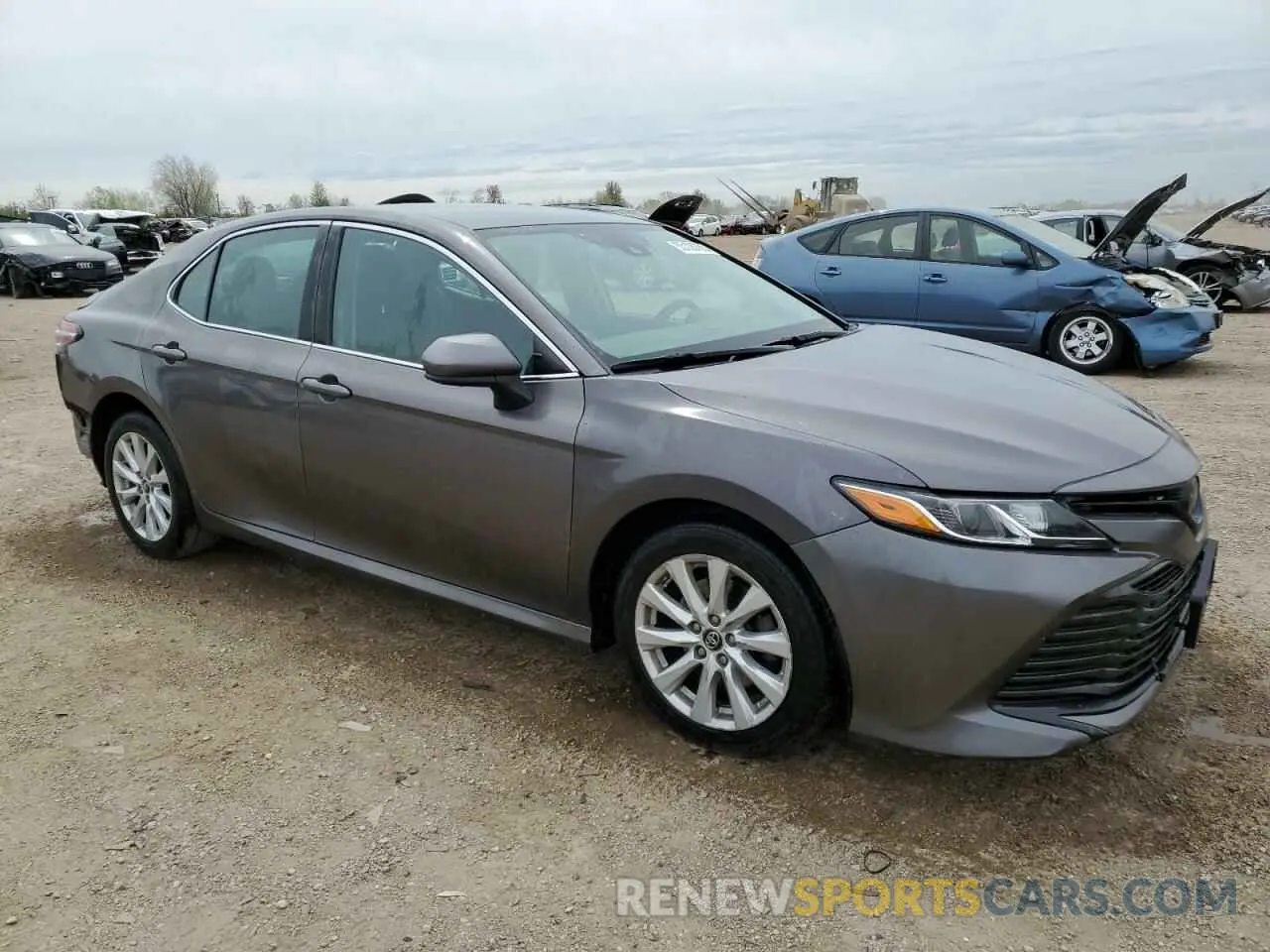 4 Photograph of a damaged car 4T1B11HKXKU772773 TOYOTA CAMRY 2019