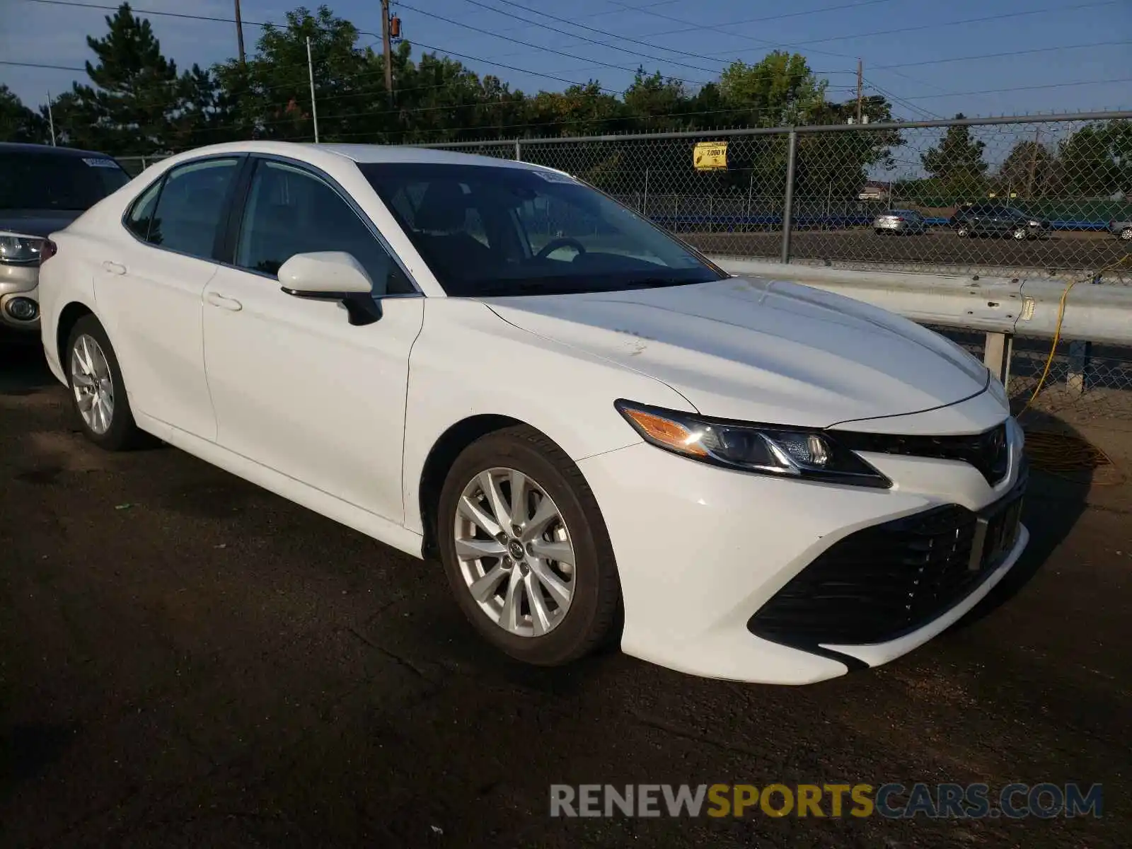 1 Photograph of a damaged car 4T1B11HKXKU773664 TOYOTA CAMRY 2019