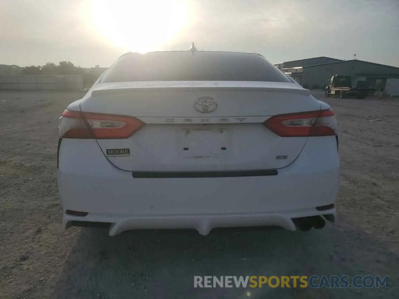 6 Photograph of a damaged car 4T1B11HKXKU779657 TOYOTA CAMRY 2019