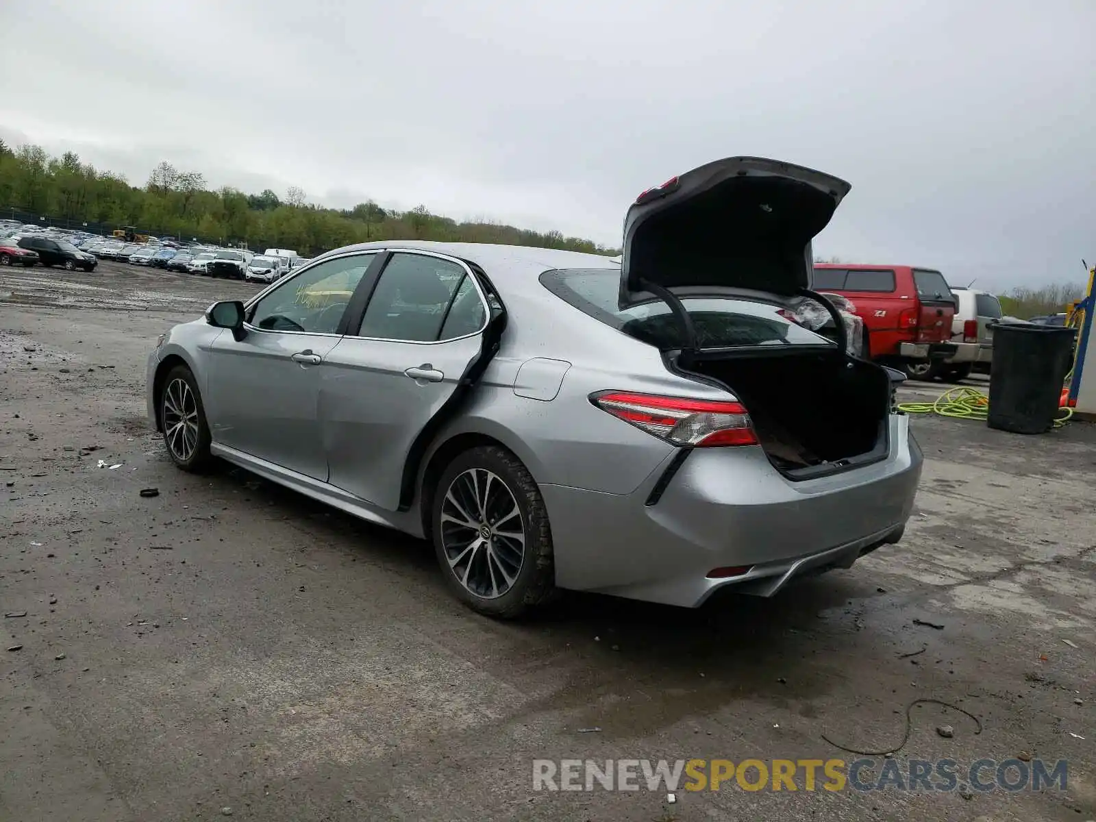 3 Photograph of a damaged car 4T1B11HKXKU779903 TOYOTA CAMRY 2019