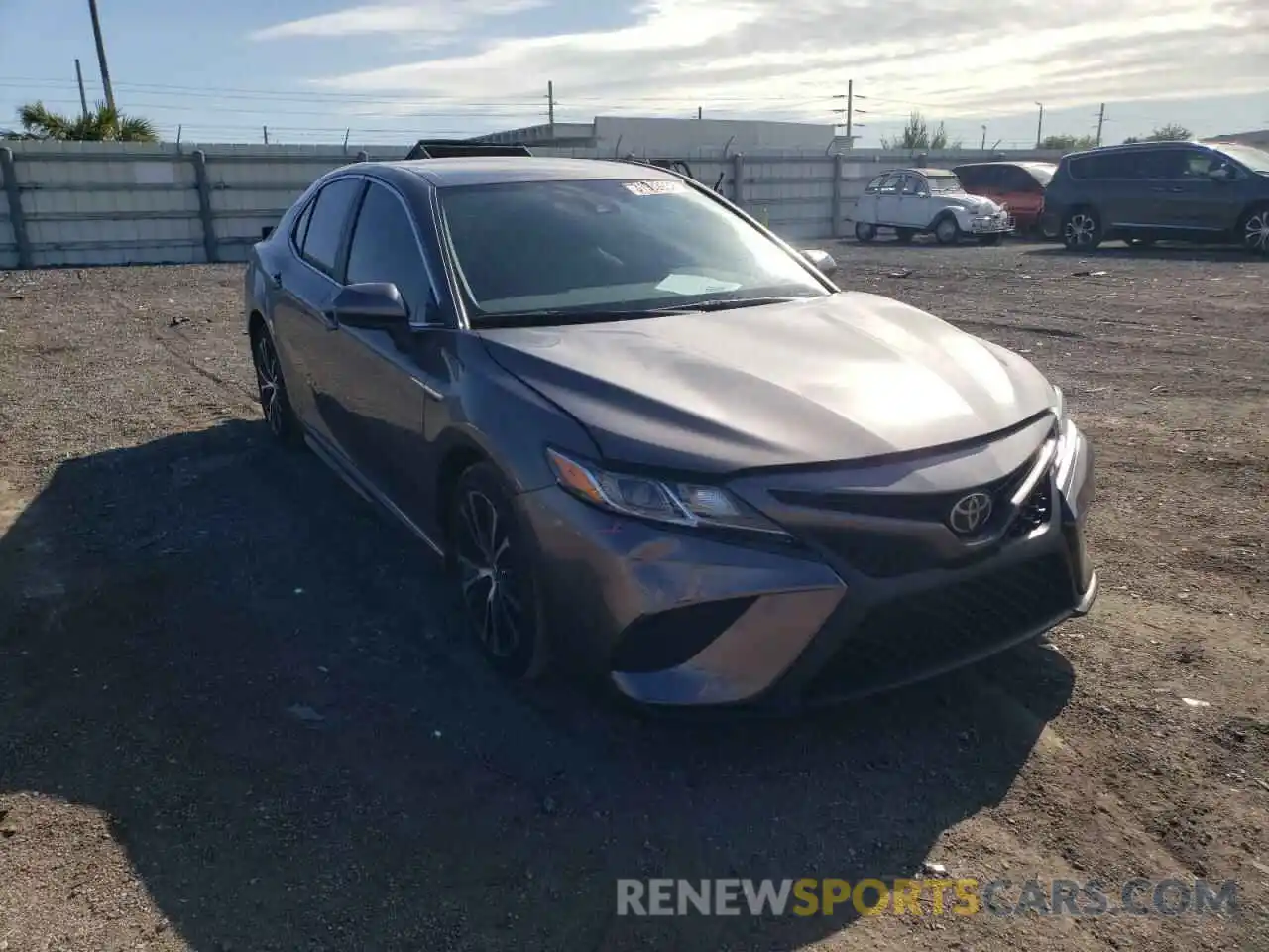 1 Photograph of a damaged car 4T1B11HKXKU784180 TOYOTA CAMRY 2019