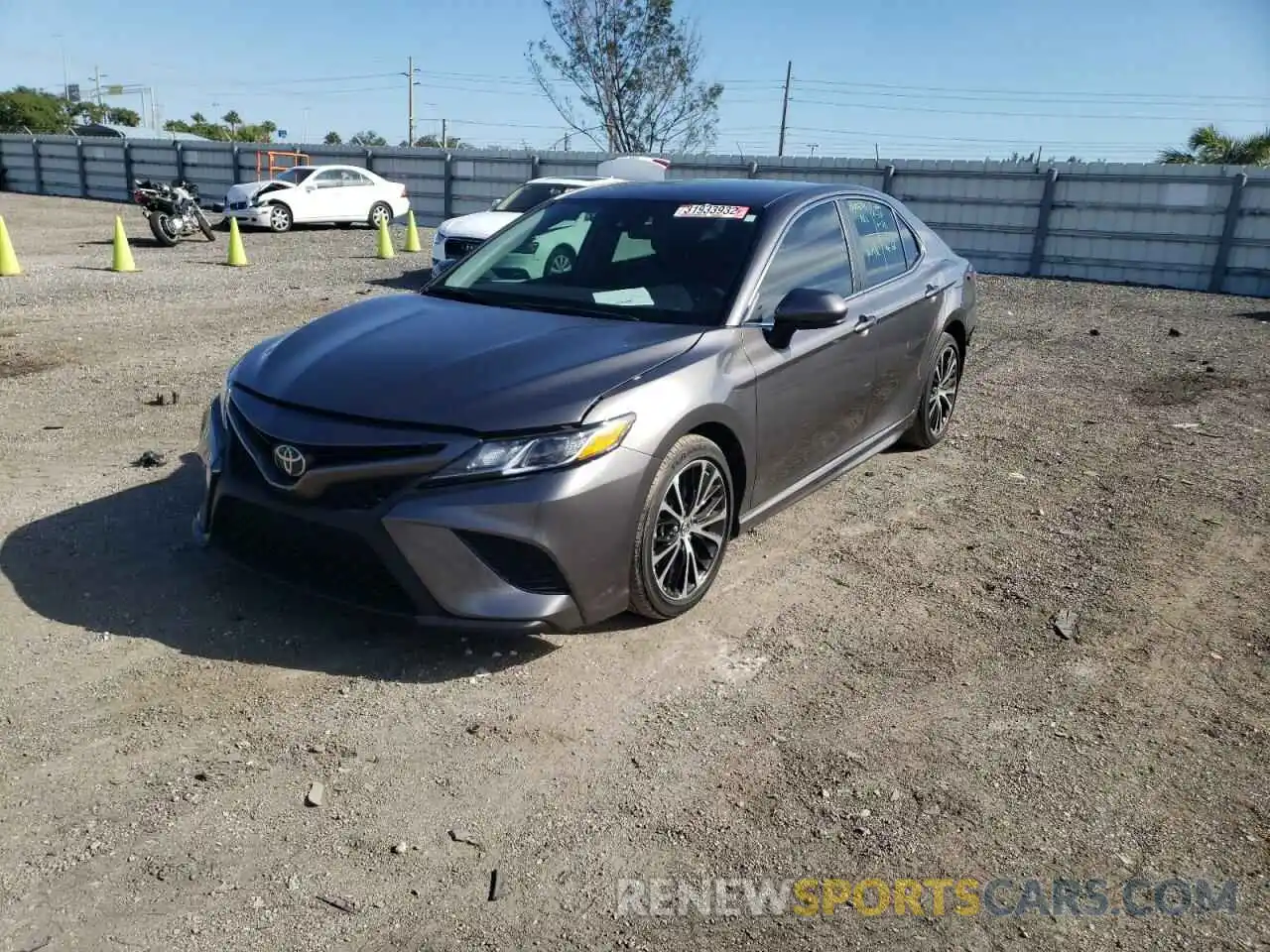 2 Photograph of a damaged car 4T1B11HKXKU784180 TOYOTA CAMRY 2019