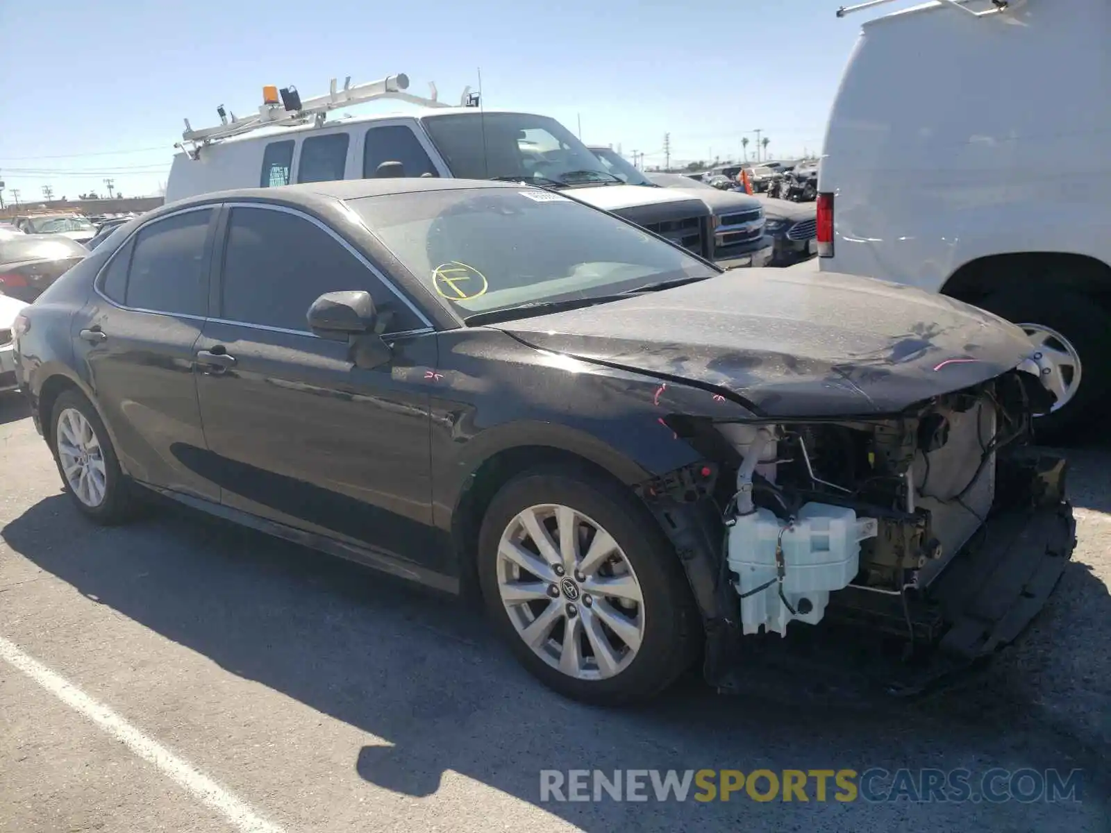 1 Photograph of a damaged car 4T1B11HKXKU784387 TOYOTA CAMRY 2019