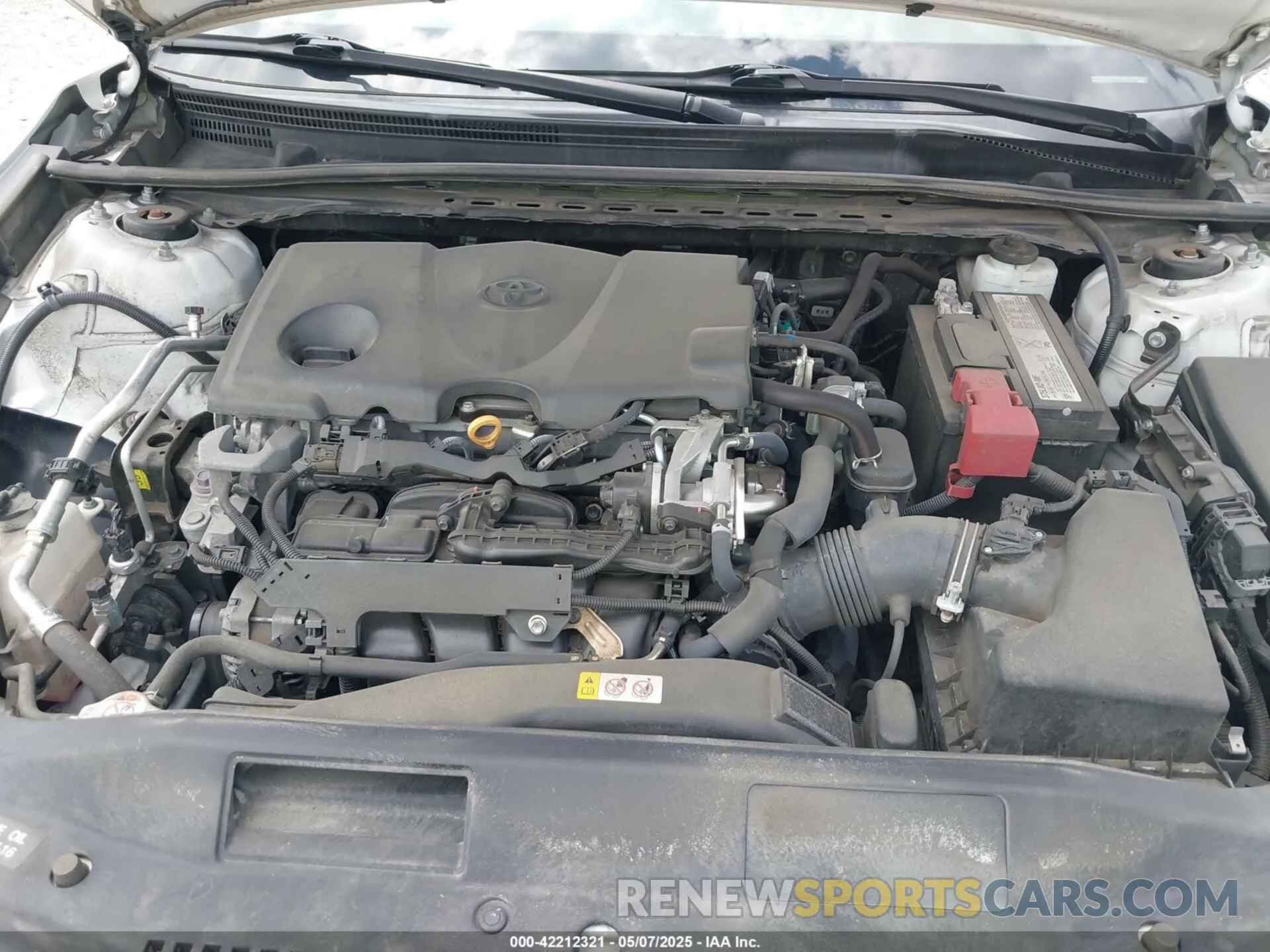 10 Photograph of a damaged car 4T1B11HKXKU786639 TOYOTA CAMRY 2019