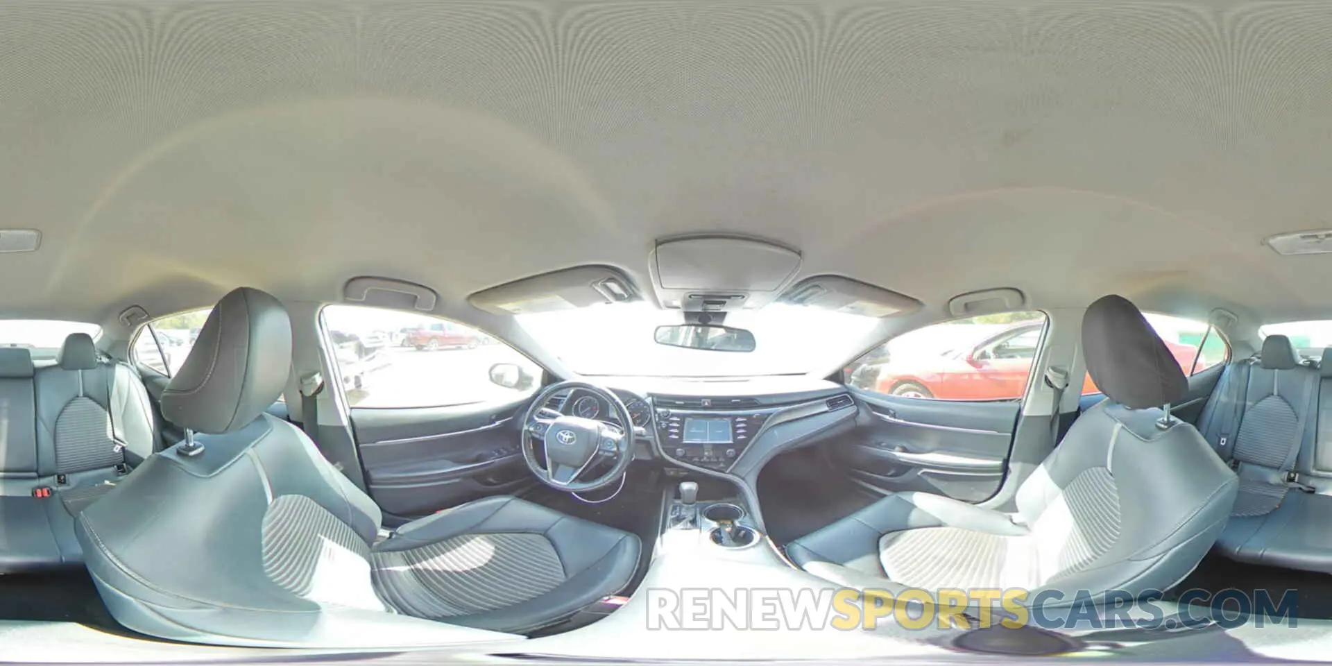 13 Photograph of a damaged car 4T1B11HKXKU786916 TOYOTA CAMRY 2019