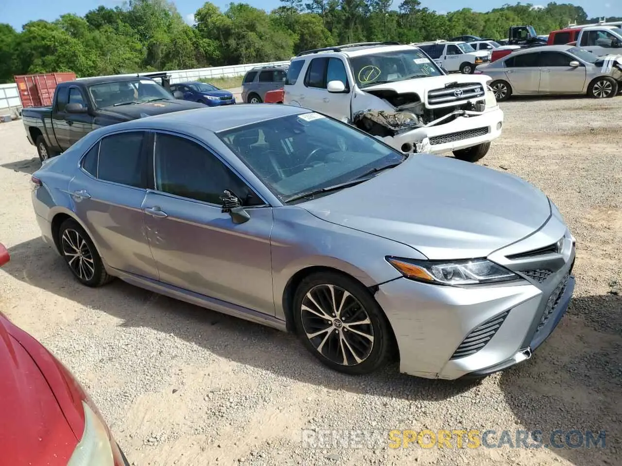 4 Photograph of a damaged car 4T1B11HKXKU786916 TOYOTA CAMRY 2019