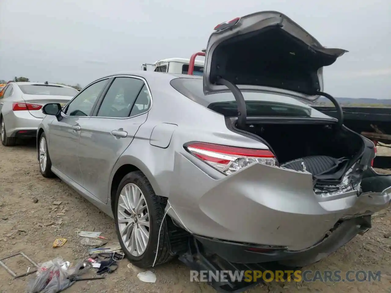 3 Photograph of a damaged car 4T1B11HKXKU788584 TOYOTA CAMRY 2019