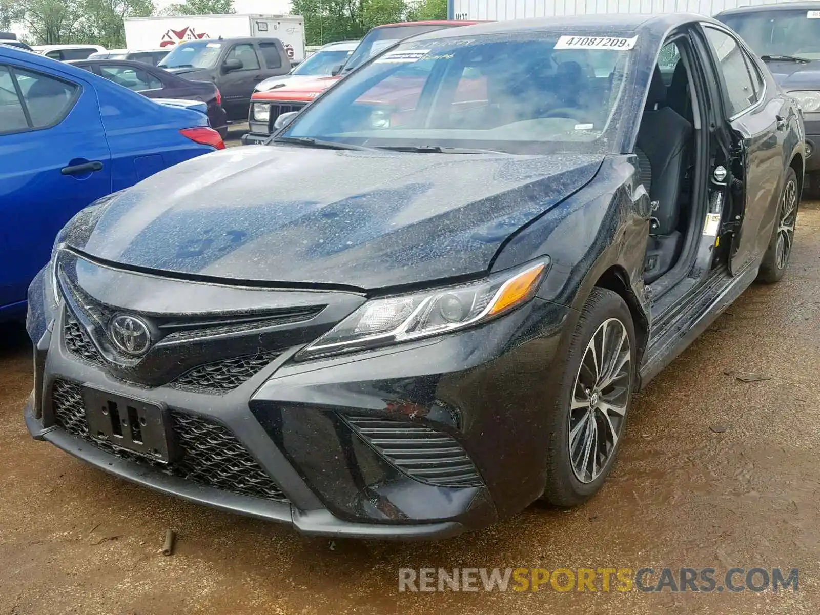 2 Photograph of a damaged car 4T1B11HKXKU789492 TOYOTA CAMRY 2019