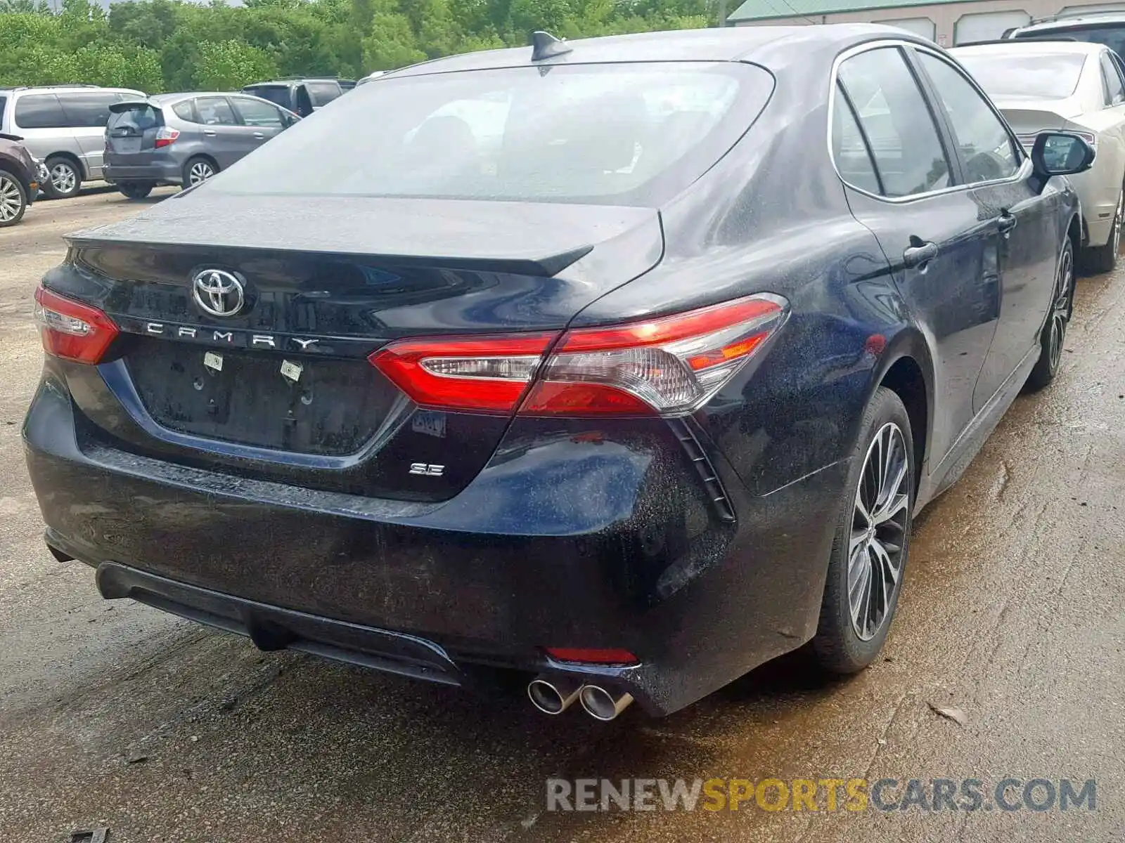 4 Photograph of a damaged car 4T1B11HKXKU789492 TOYOTA CAMRY 2019