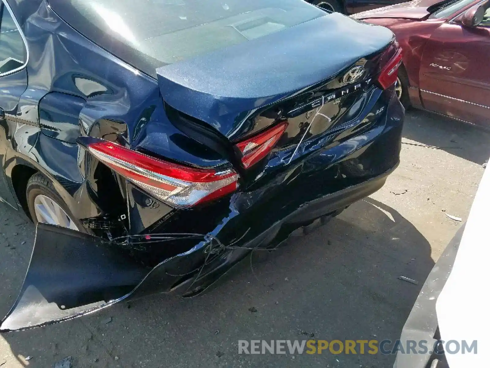 9 Photograph of a damaged car 4T1B11HKXKU789699 TOYOTA CAMRY 2019