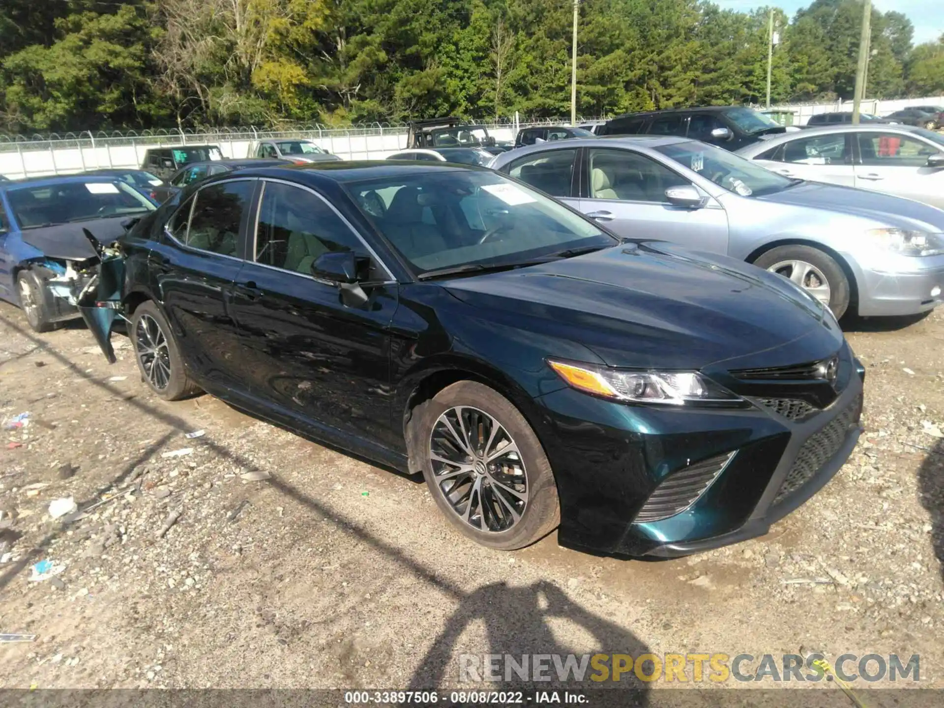 1 Photograph of a damaged car 4T1B11HKXKU798693 TOYOTA CAMRY 2019