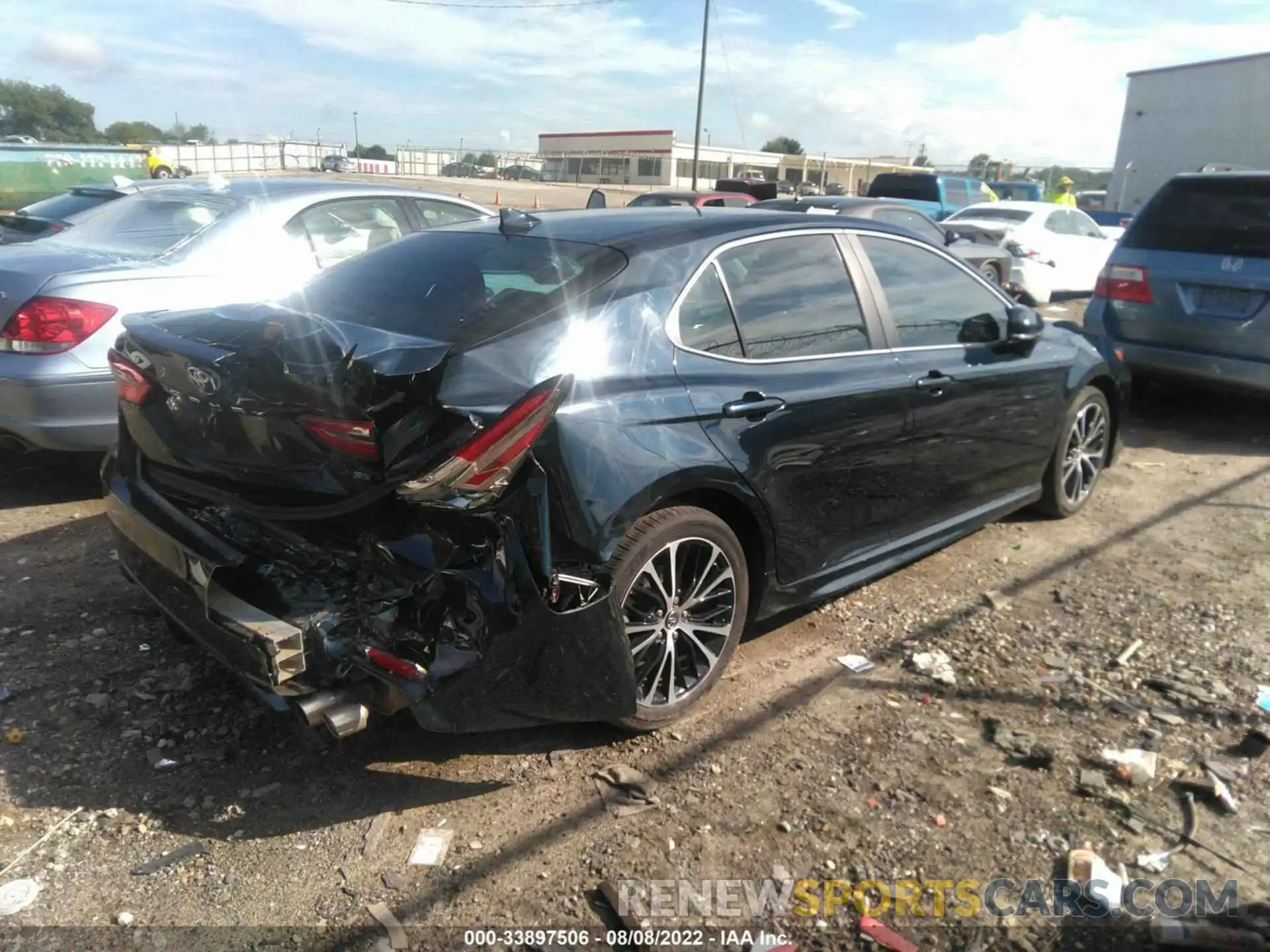 4 Photograph of a damaged car 4T1B11HKXKU798693 TOYOTA CAMRY 2019