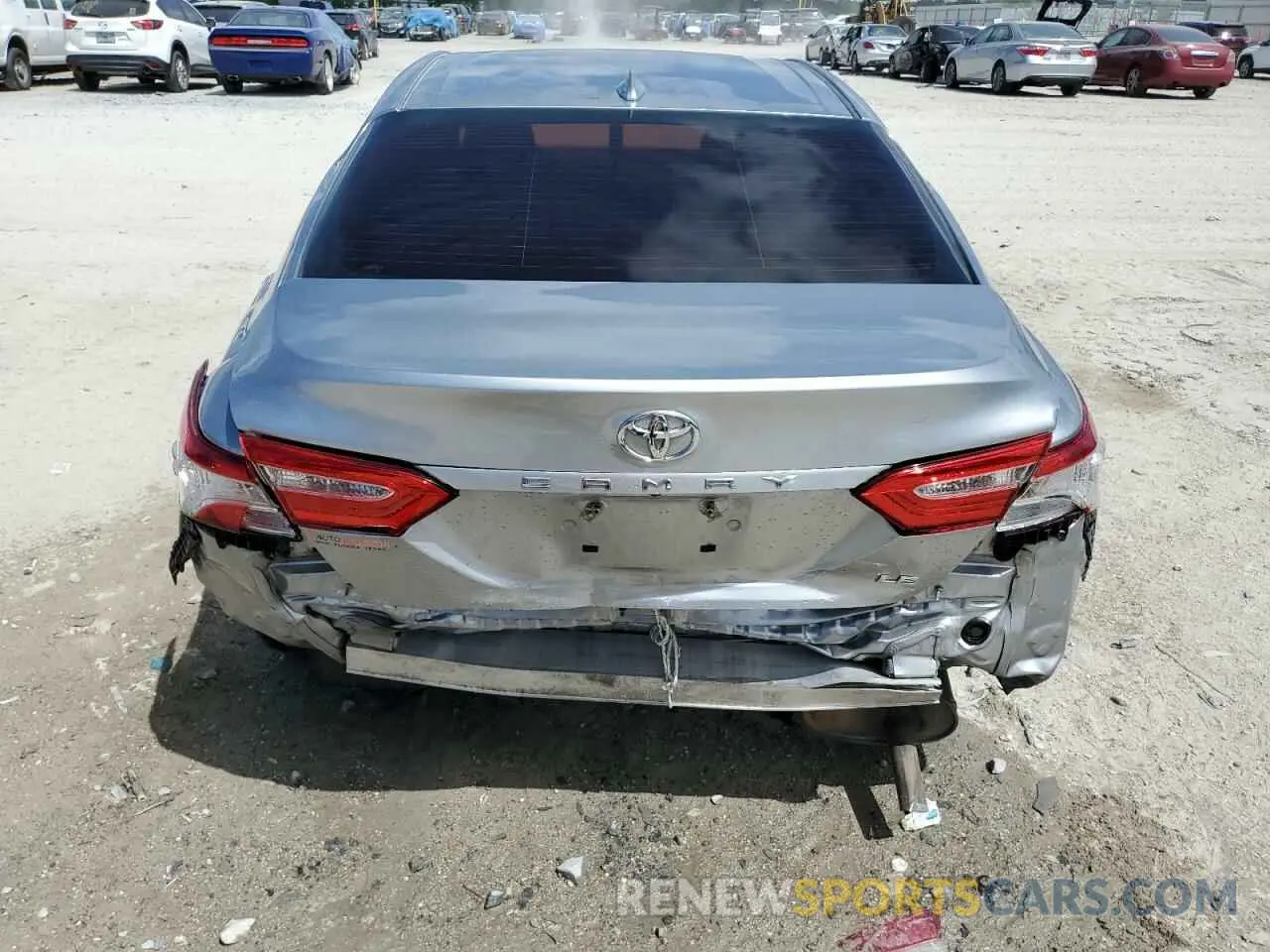 6 Photograph of a damaged car 4T1B11HKXKU799245 TOYOTA CAMRY 2019